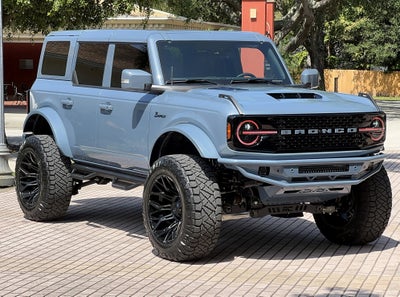 2025 Ford Bronco Outer Banks V6 Luxury Package Hard Top Custom Lifted