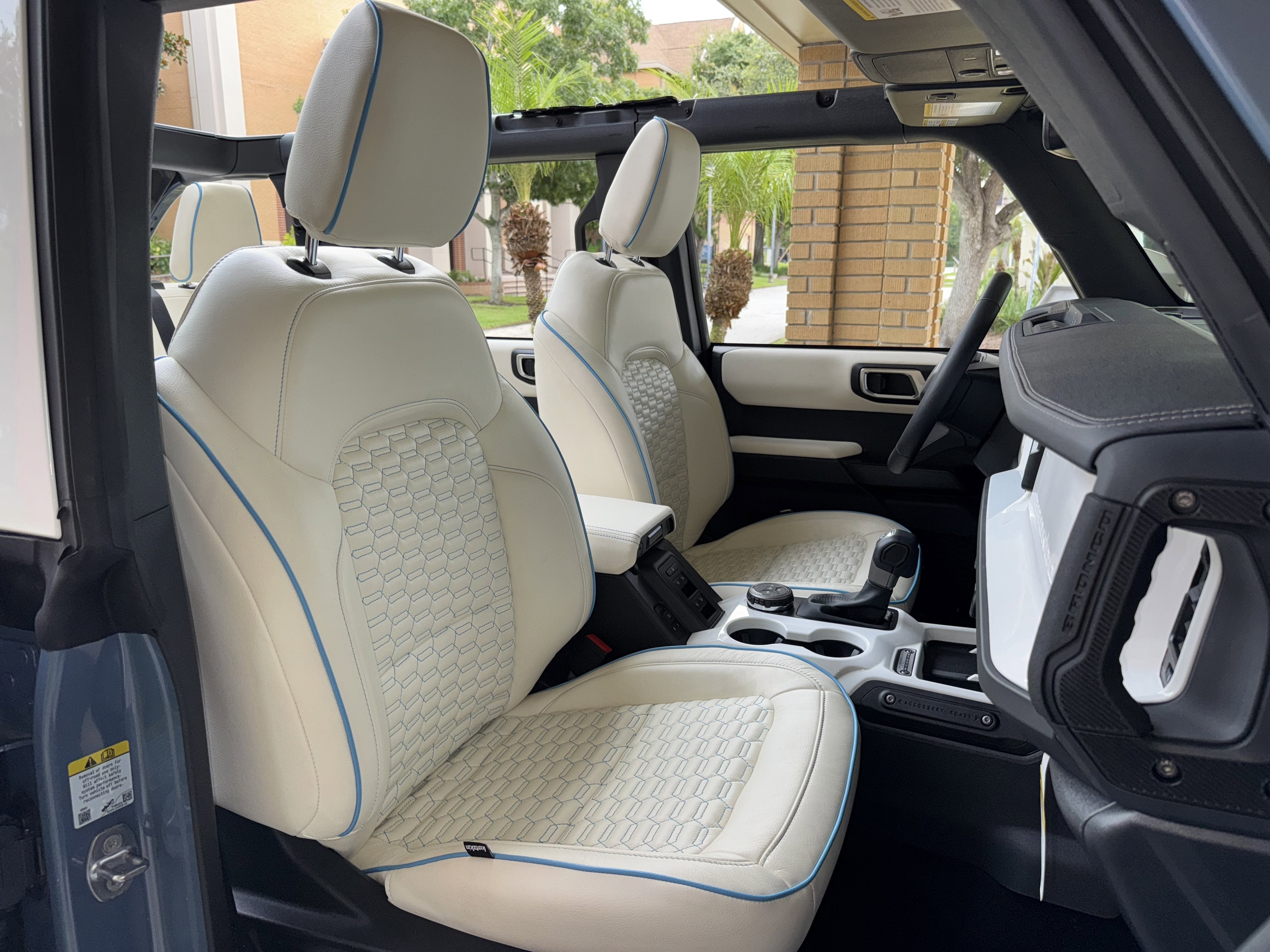 2025 Ford Bronco Outer Banks V6 Luxury Package Retro Hard Top Custom Lifted Vintage