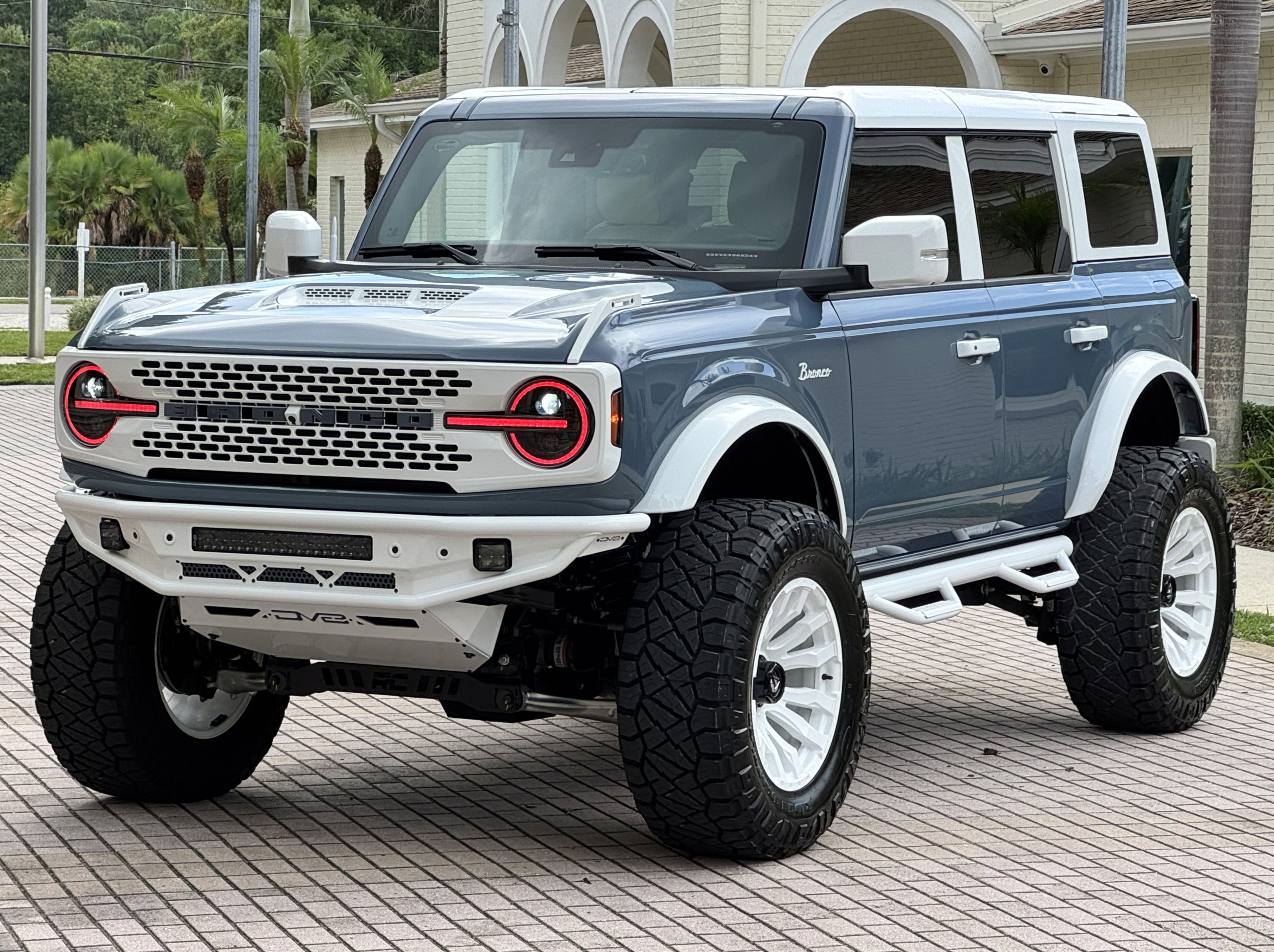 2025 Ford Bronco Outer Banks V6 Luxury Package Retro Hard Top Custom Lifted Vintage