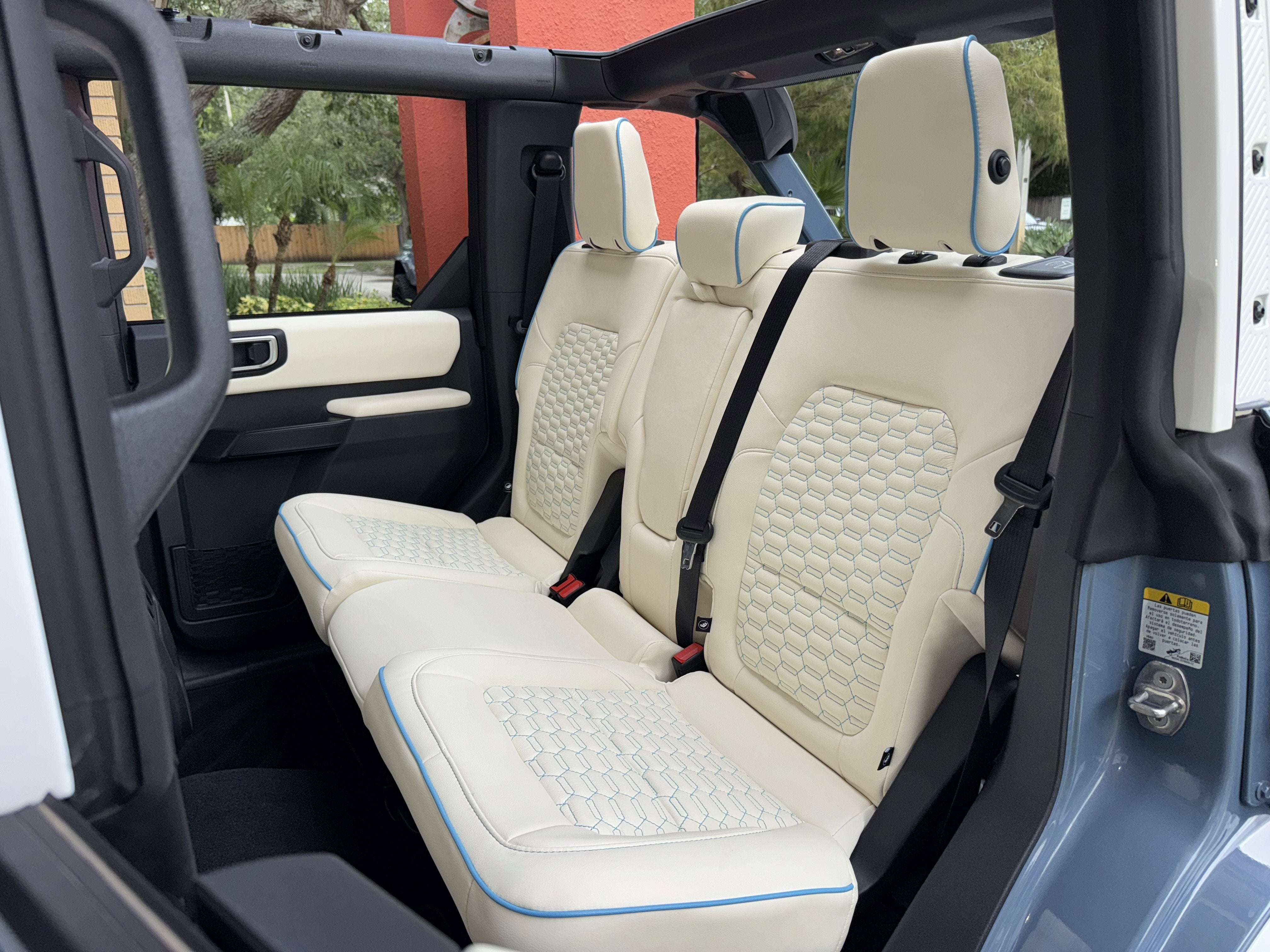 2025 Ford Bronco Outer Banks V6 Luxury Package Retro Hard Top Custom Lifted Vintage