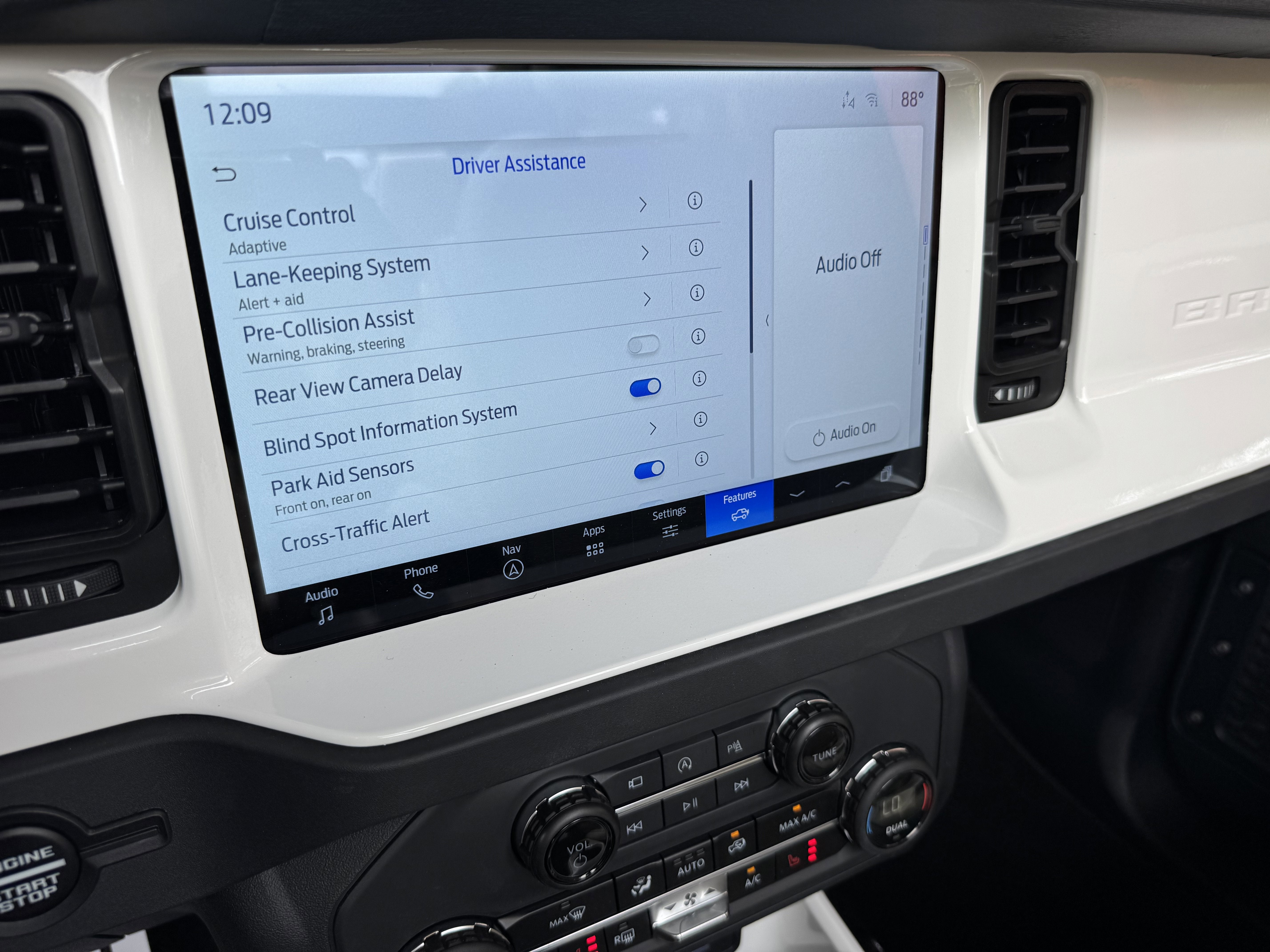 2025 Ford Bronco Outer Banks V6 Luxury Package Retro Hard Top Custom Lifted Vintage