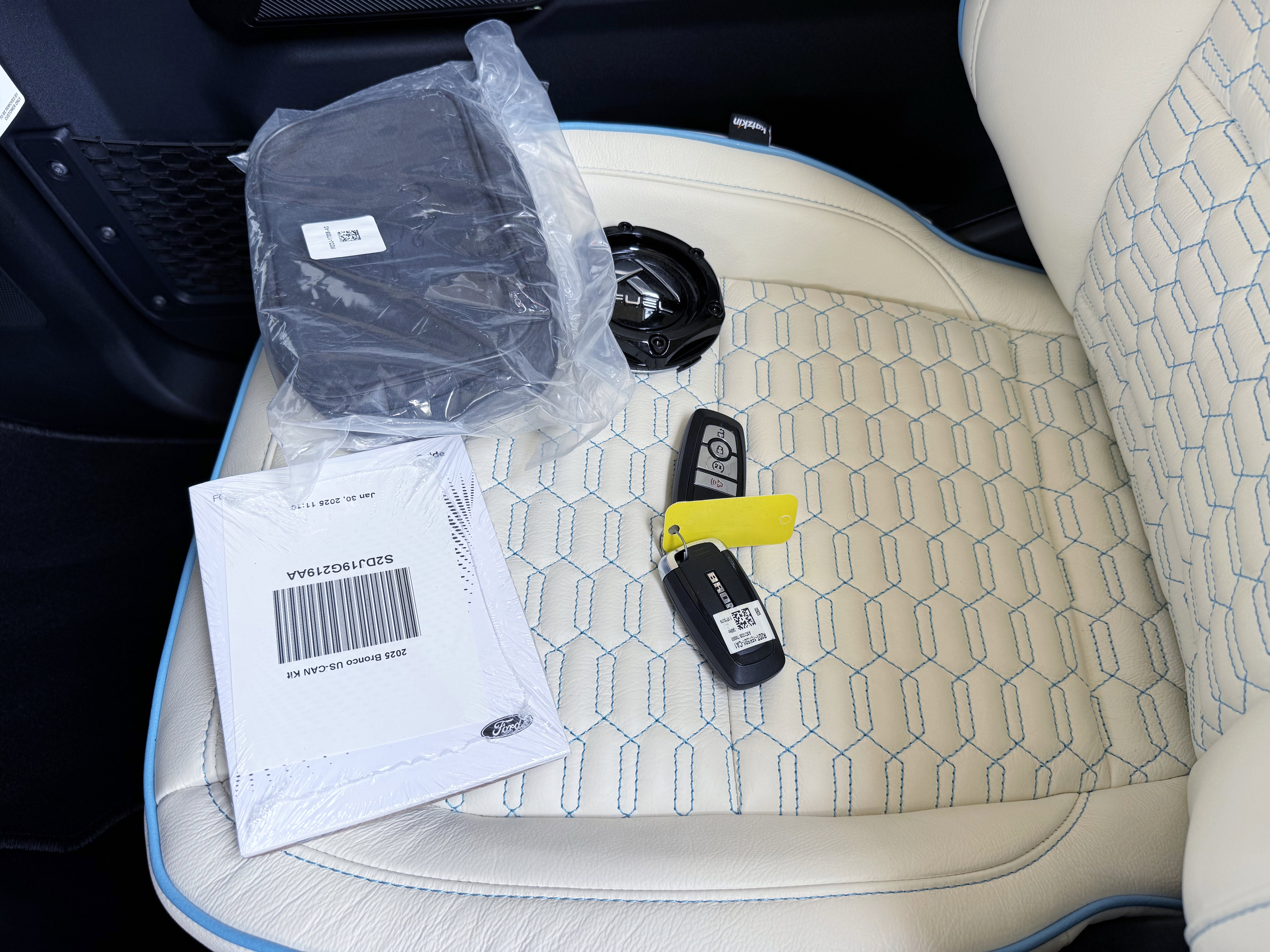 2025 Ford Bronco Outer Banks V6 Luxury Package Retro Hard Top Custom Lifted Vintage