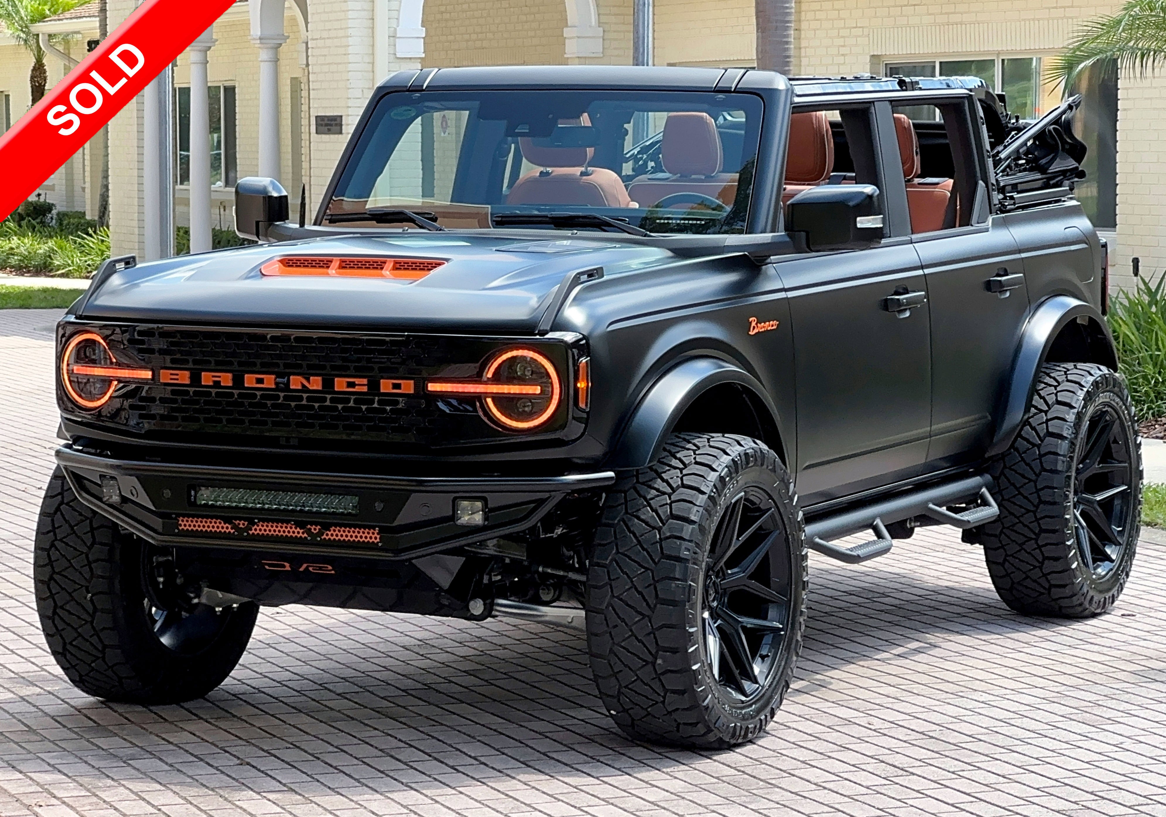 2025 Ford Bronco Outer Banks V6 Luxury Package Custom Lifted Matte Black