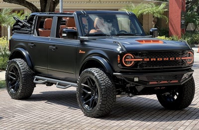 2025 Ford Bronco Outer Banks V6 Luxury Package Custom Lifted Matte Black