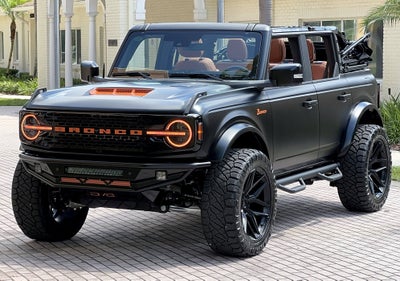 2025 Ford Bronco Outer Banks V6 Luxury Package Custom Lifted Matte Black