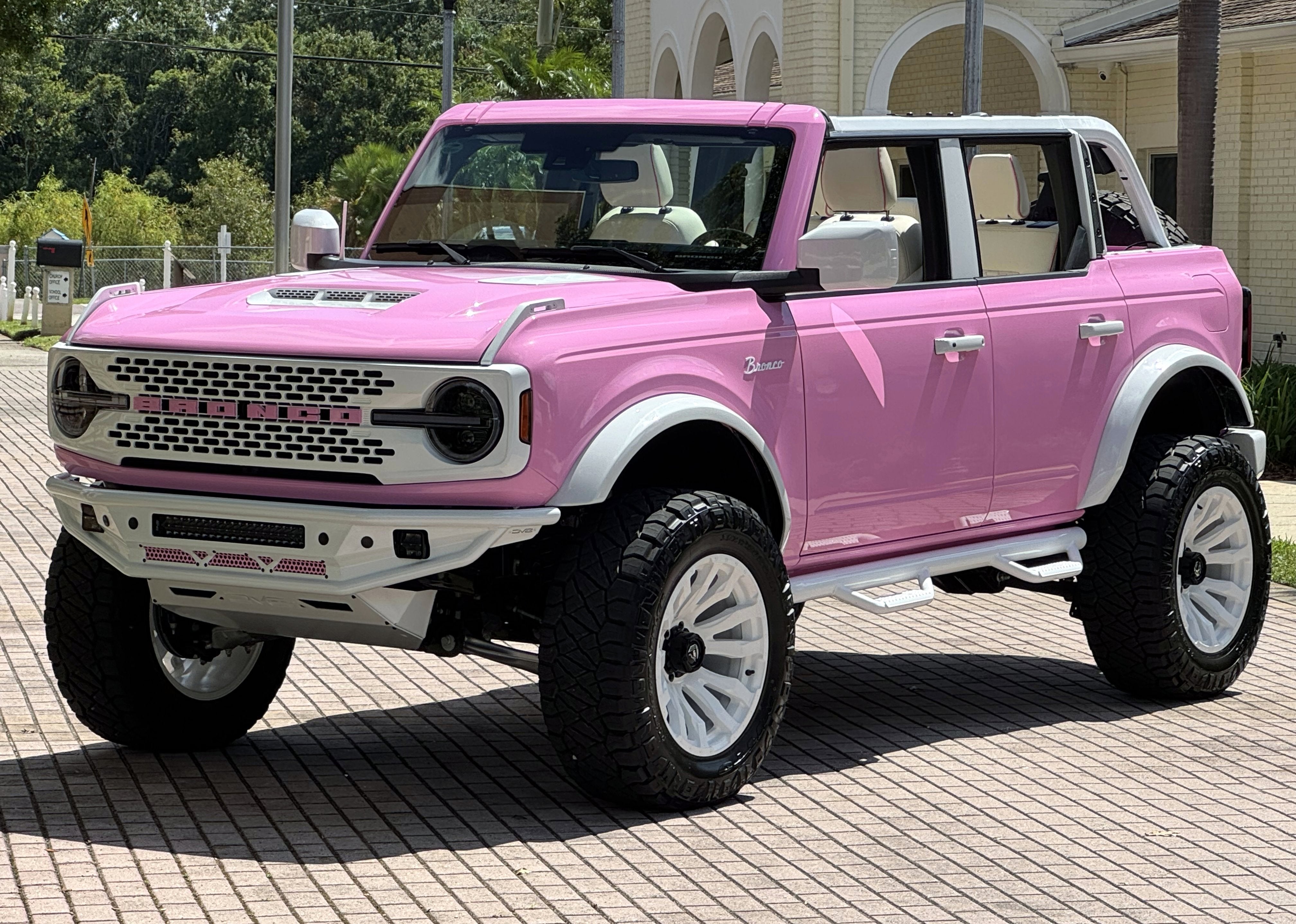 2025 Ford Bronco Pink Outer Banks V6 Hard Top Custom Lifted
