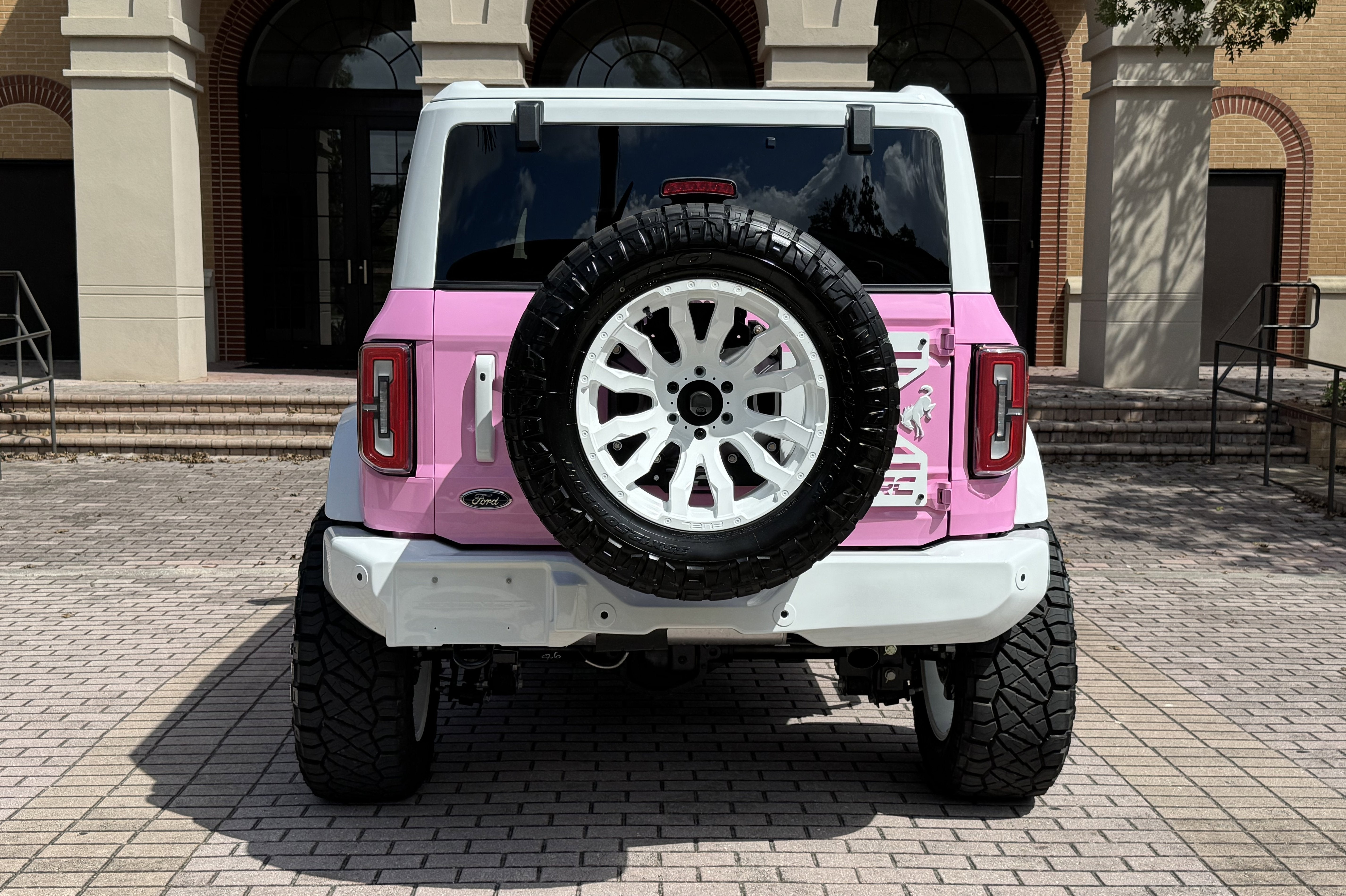2025 Ford Bronco Pink Outer Banks V6 Hard Top Custom Lifted