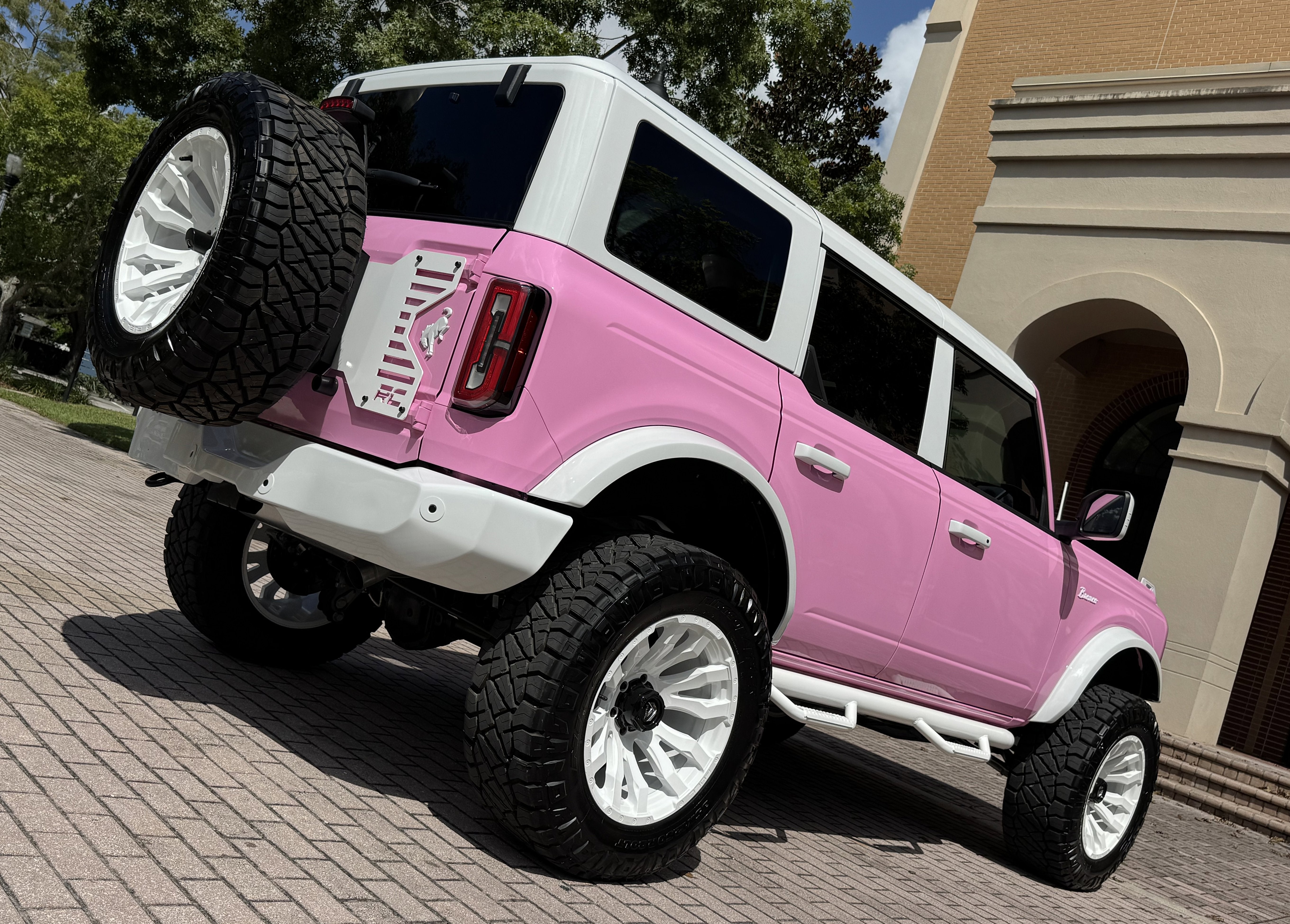 2025 Ford Bronco Pink Outer Banks V6 Hard Top Custom Lifted