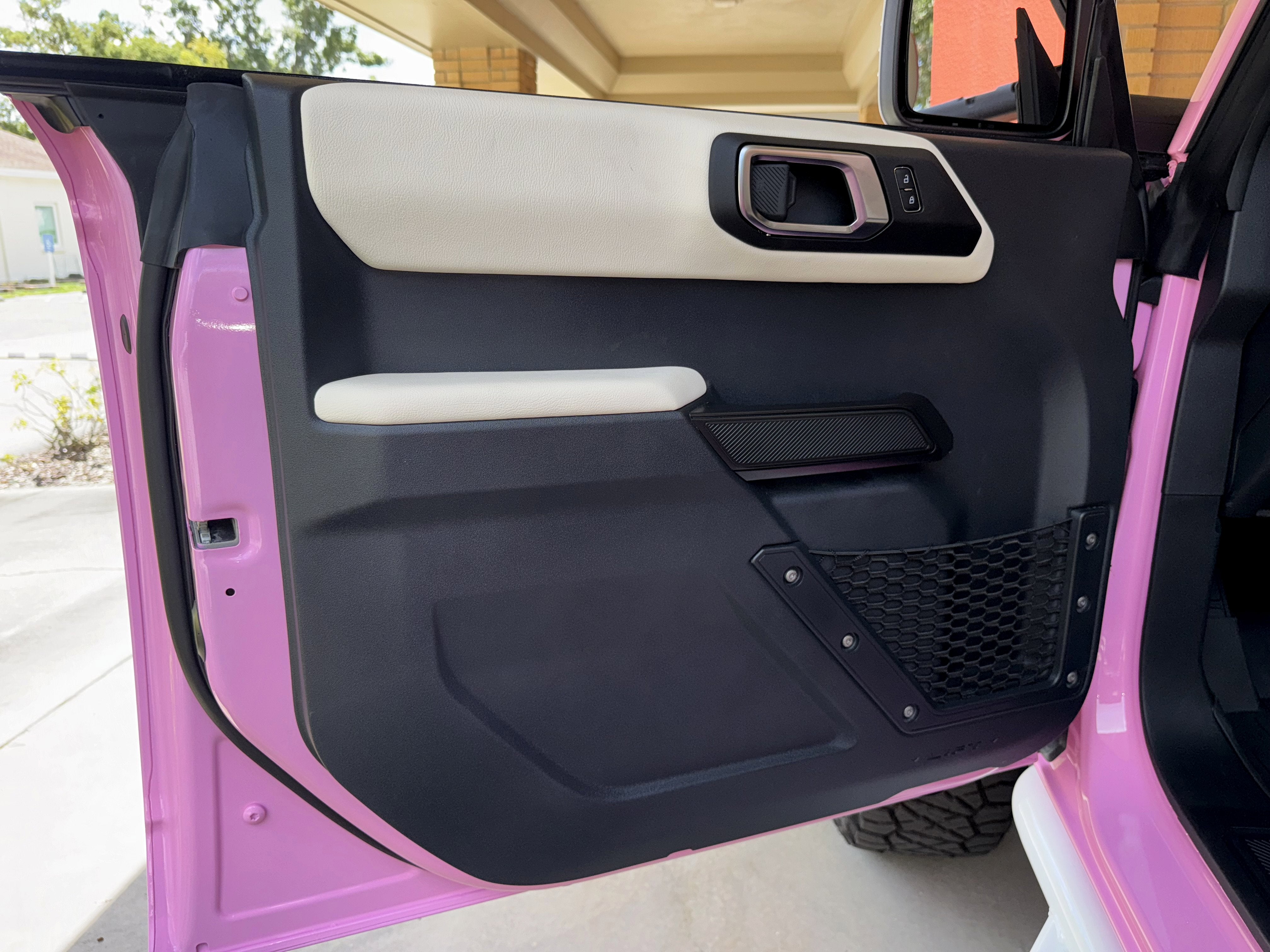 2025 Ford Bronco Pink Outer Banks V6 Hard Top Custom Lifted