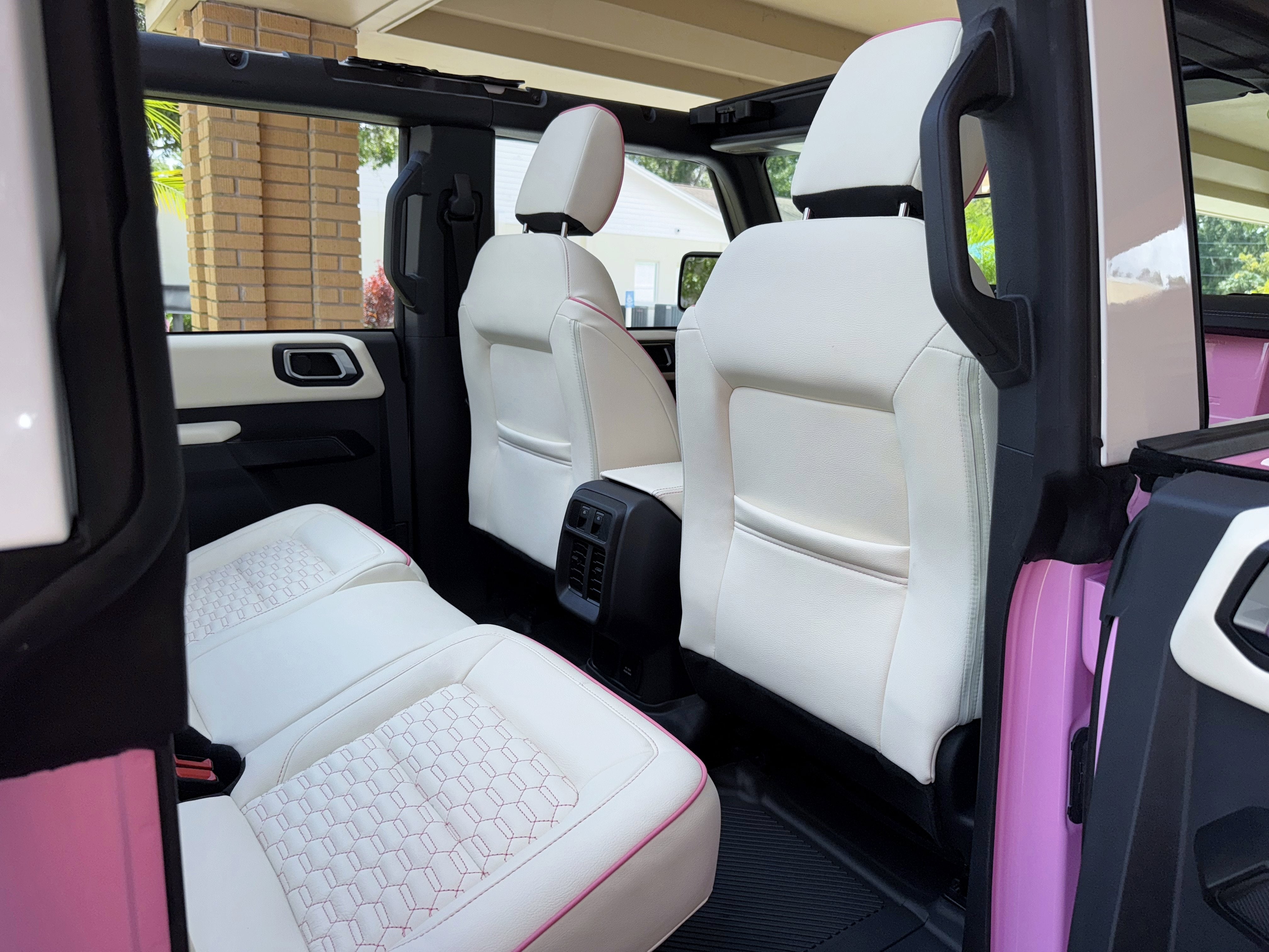 2025 Ford Bronco Pink Outer Banks V6 Hard Top Custom Lifted