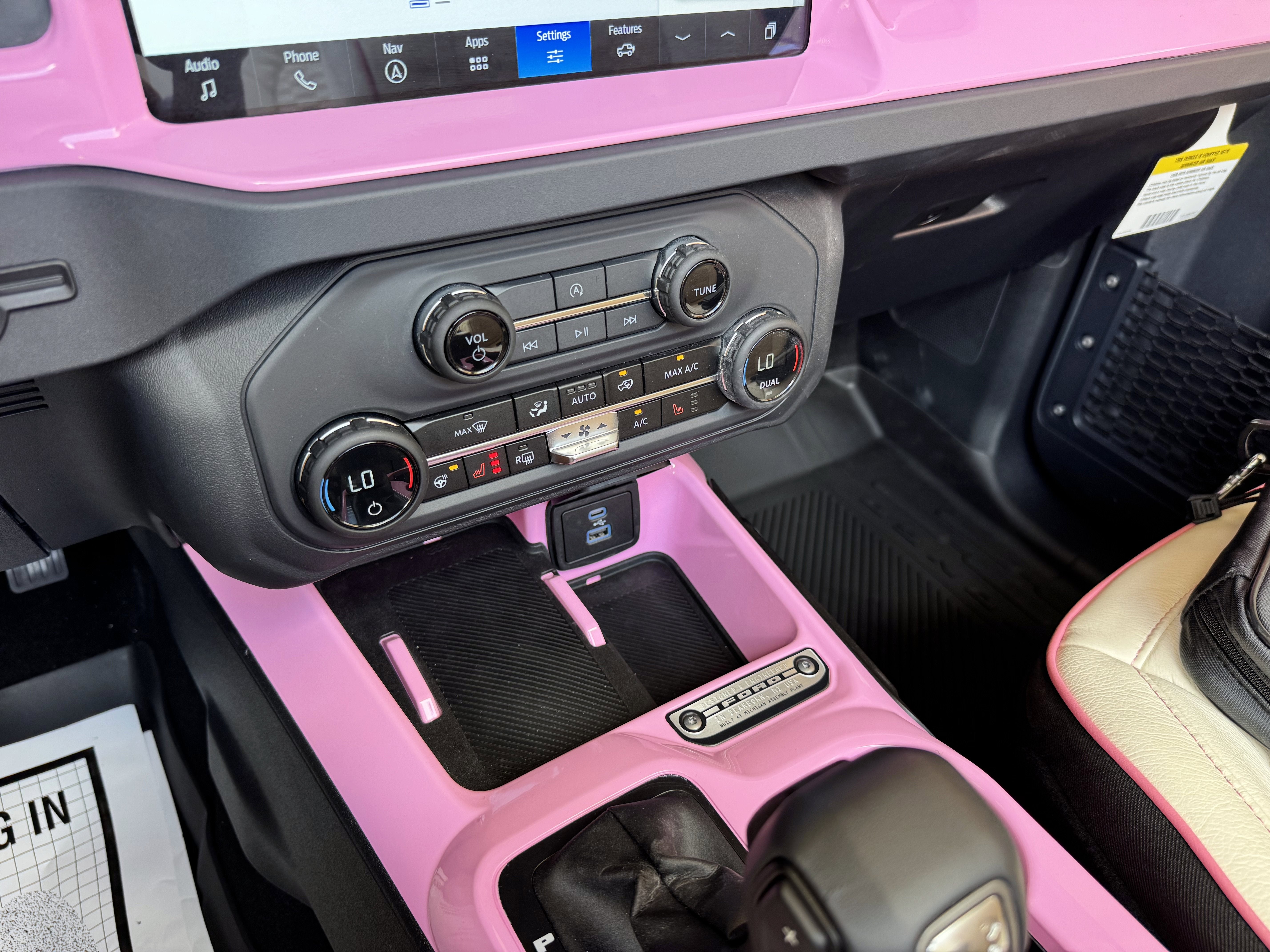 2025 Ford Bronco Pink Outer Banks V6 Hard Top Custom Lifted