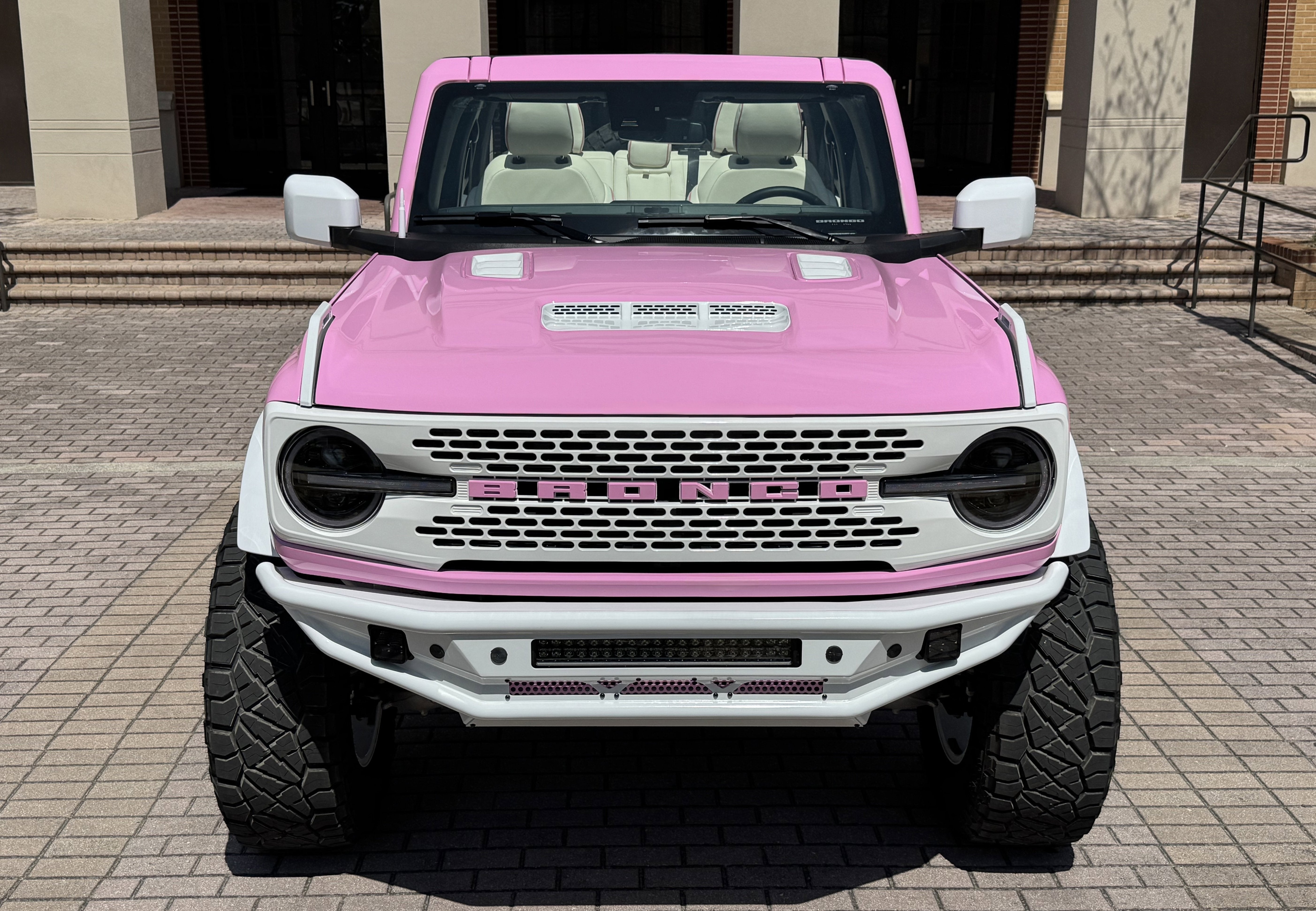 2025 Ford Bronco Pink Outer Banks V6 Hard Top Custom Lifted