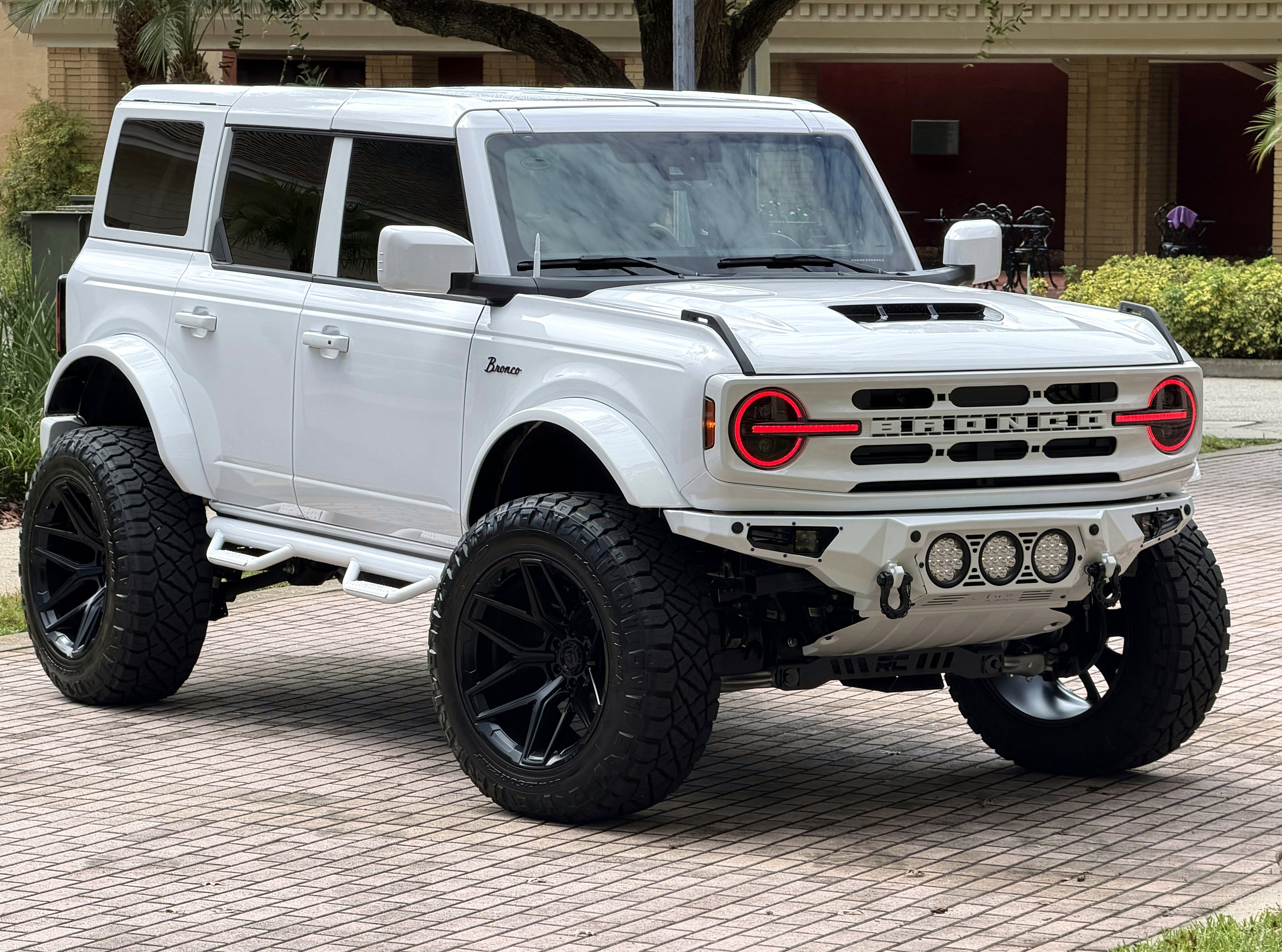 2025 Ford Bronco Outer Banks V6 Hard Top Custom Lifted
