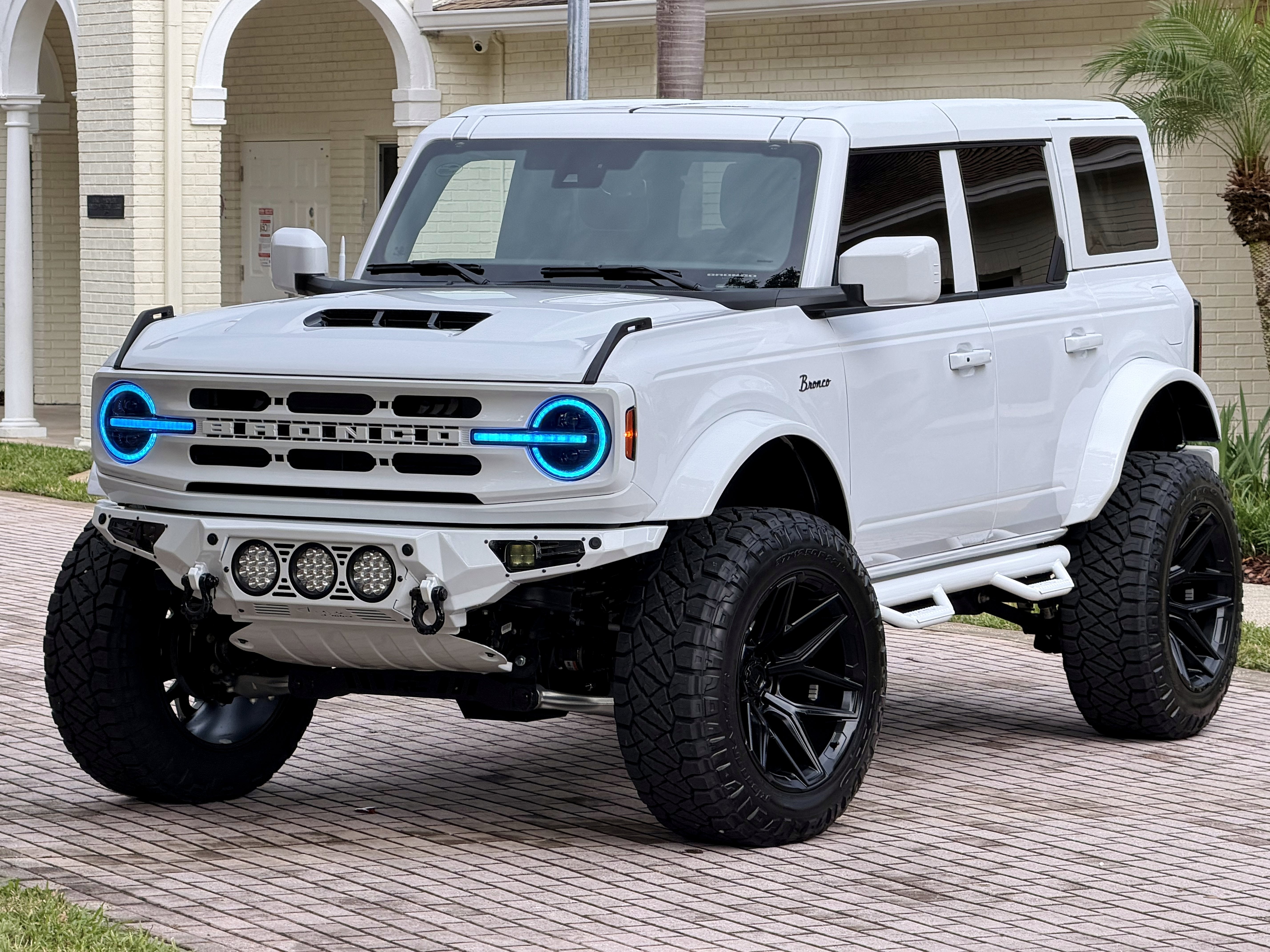 2025 Ford Bronco Outer Banks V6 Hard Top Custom Lifted
