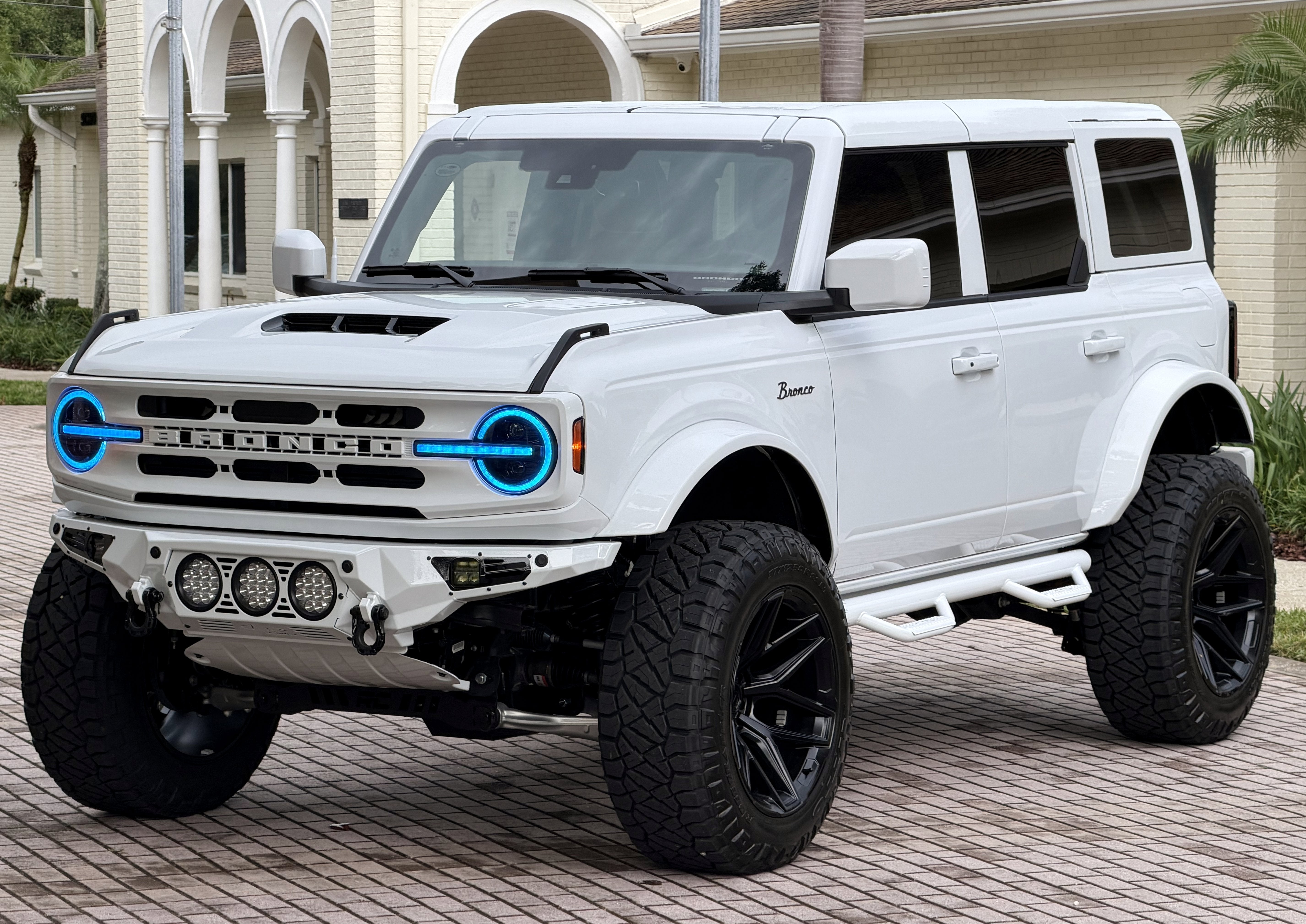 2025 Ford Bronco Outer Banks V6 Hard Top Custom Lifted