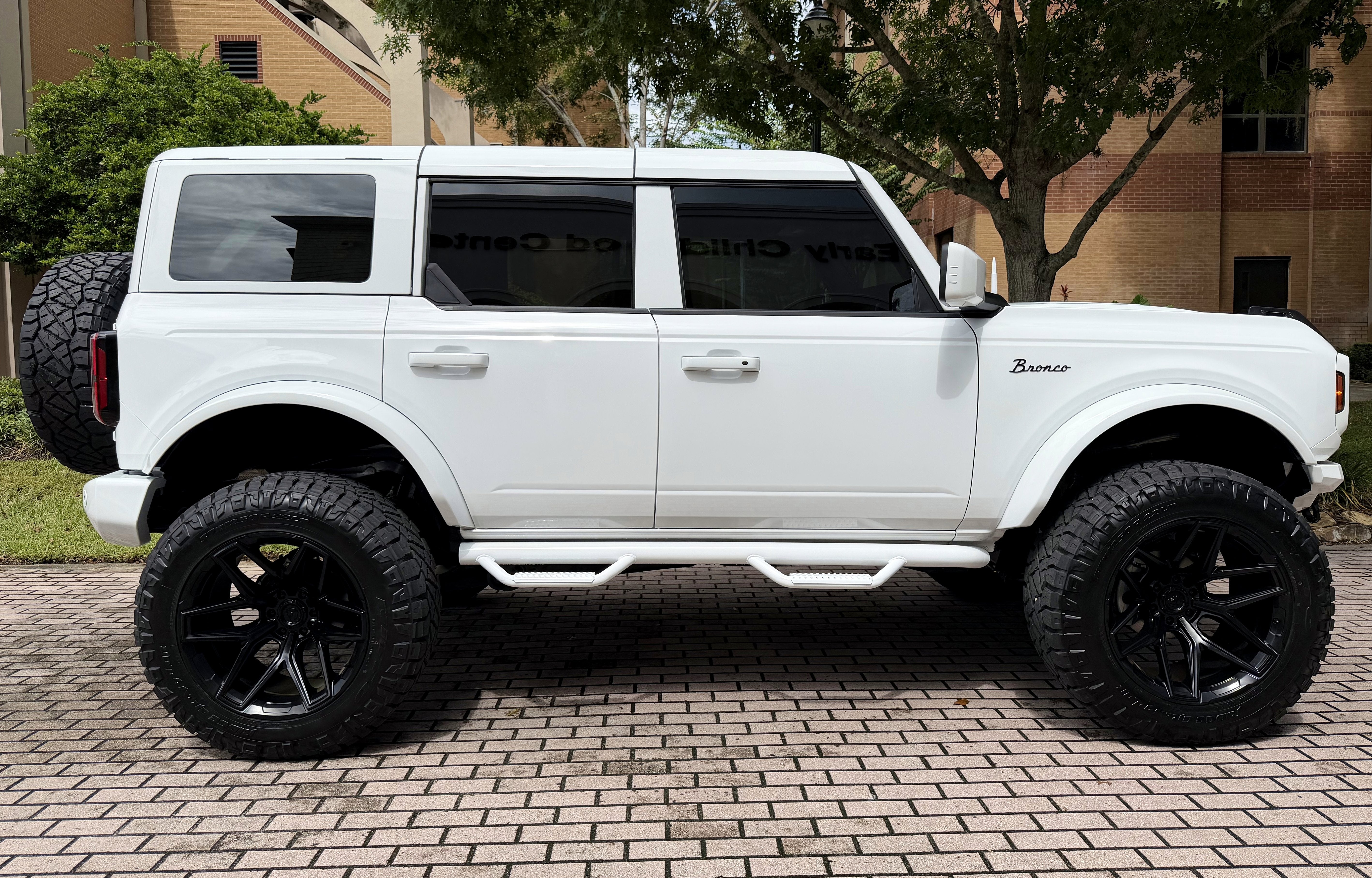 2025 Ford Bronco Outer Banks V6 Hard Top Custom Lifted