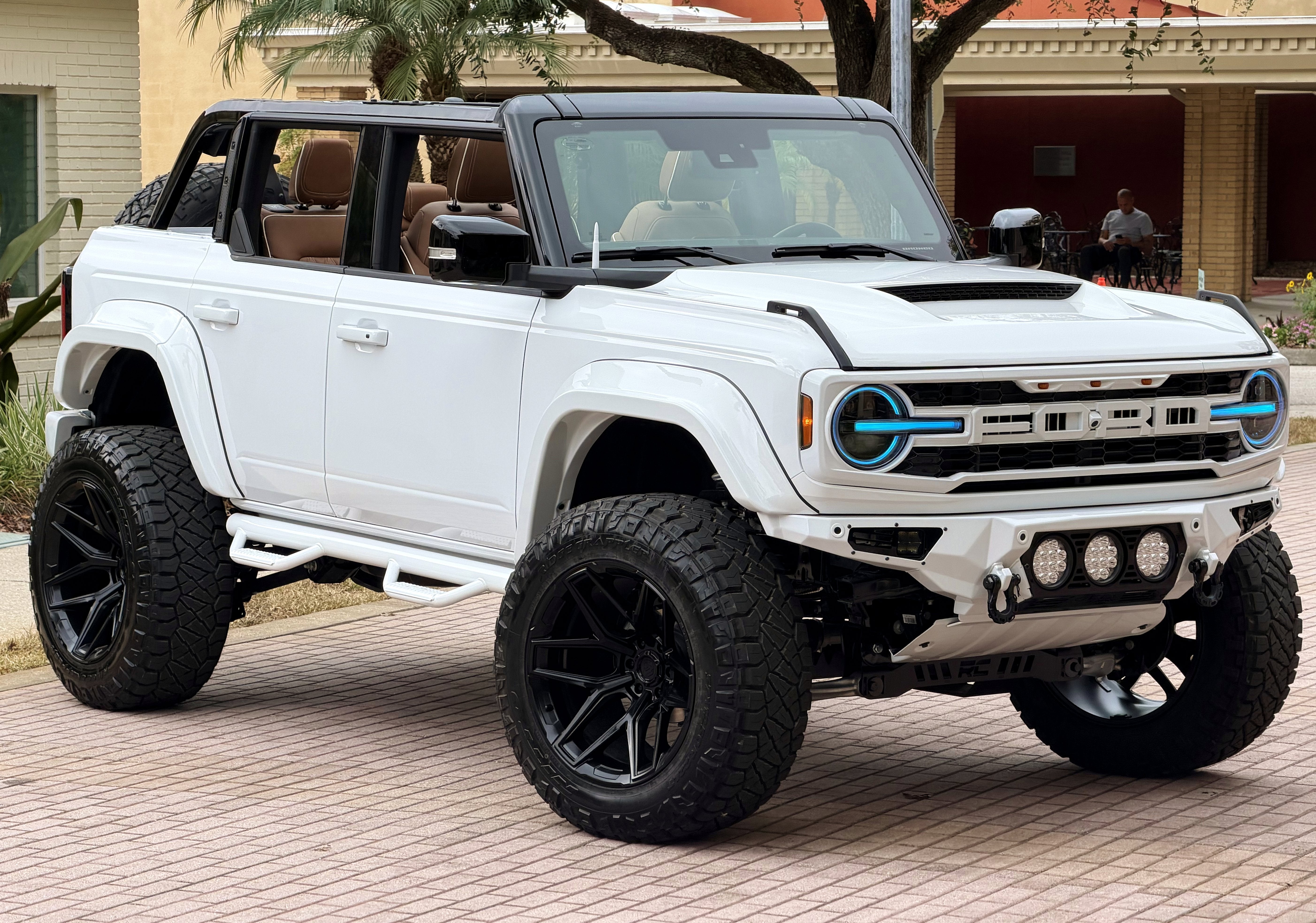 2025 Ford Bronco Outer Banks V6 Black Appearance Package Luxury Package Custom Lifted Hard Top