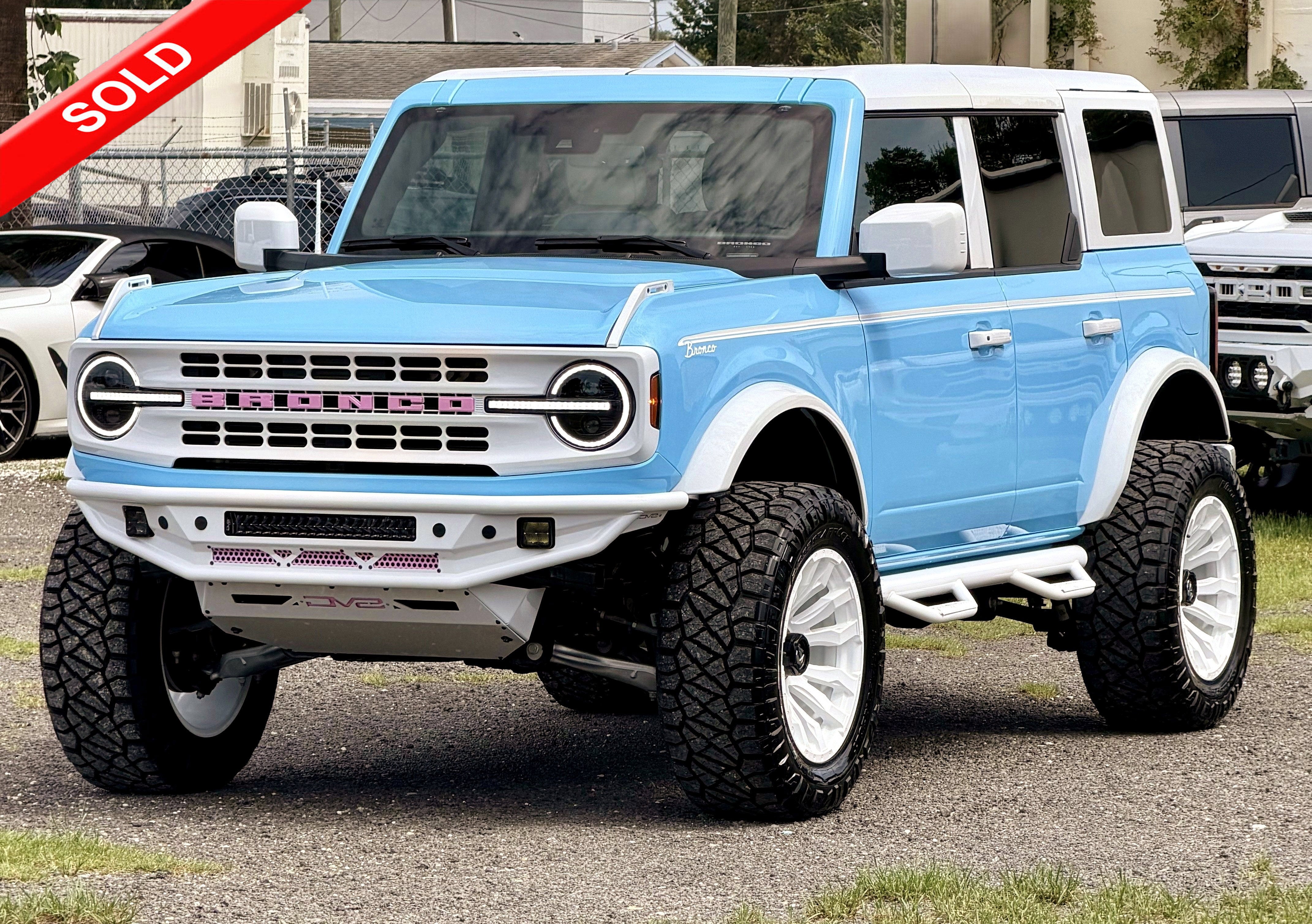 2026 Ford Bronco V6 Vintage Wind Blue Retro Outer Banks Custom Lifted