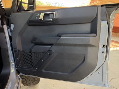 2026 Ford Bronco V6 Custom Gray Paint Black Appearance Outer Banks