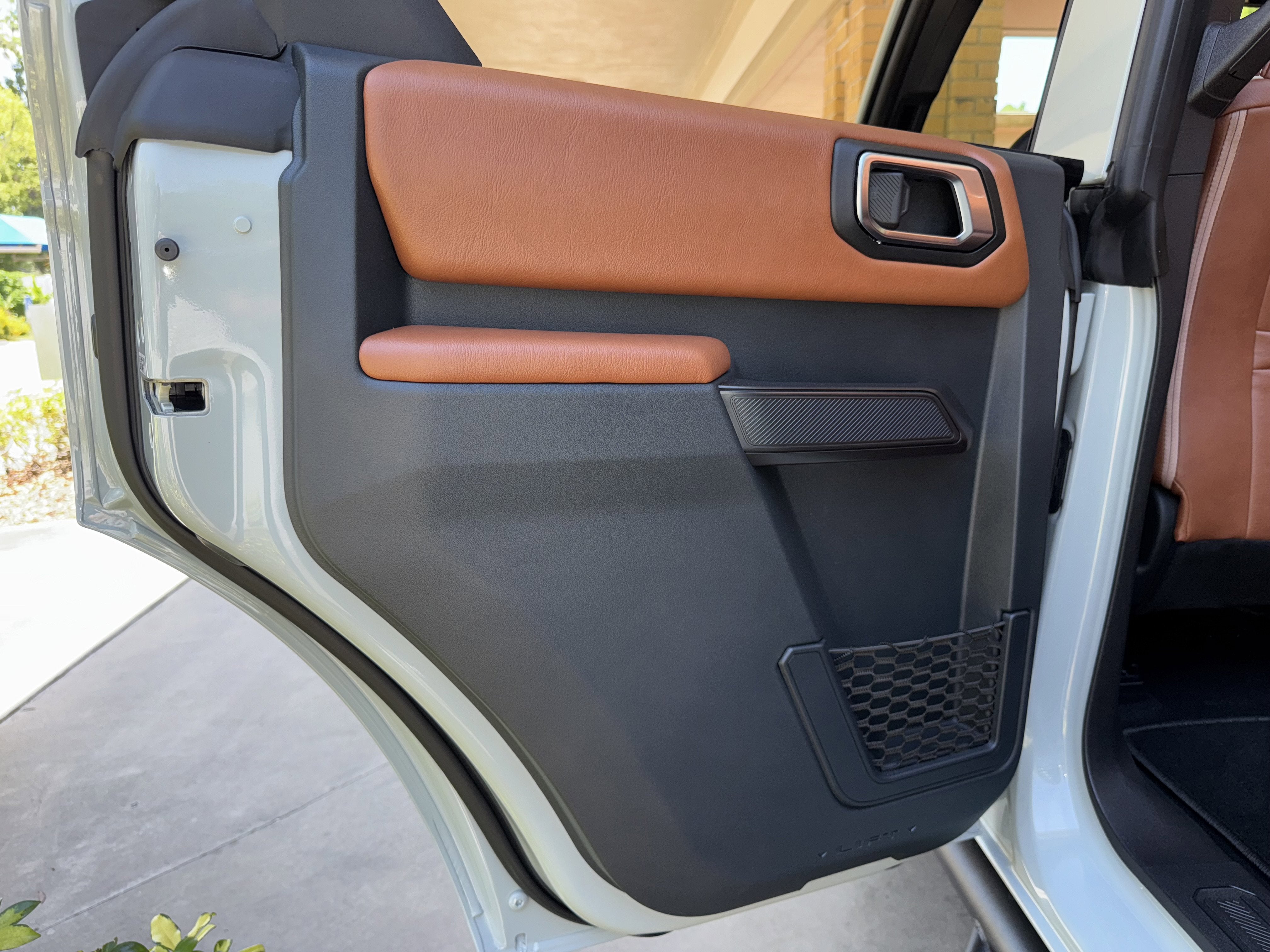 2024 Ford Bronco Outer Banks V6 Luxury Package Custom Lifted