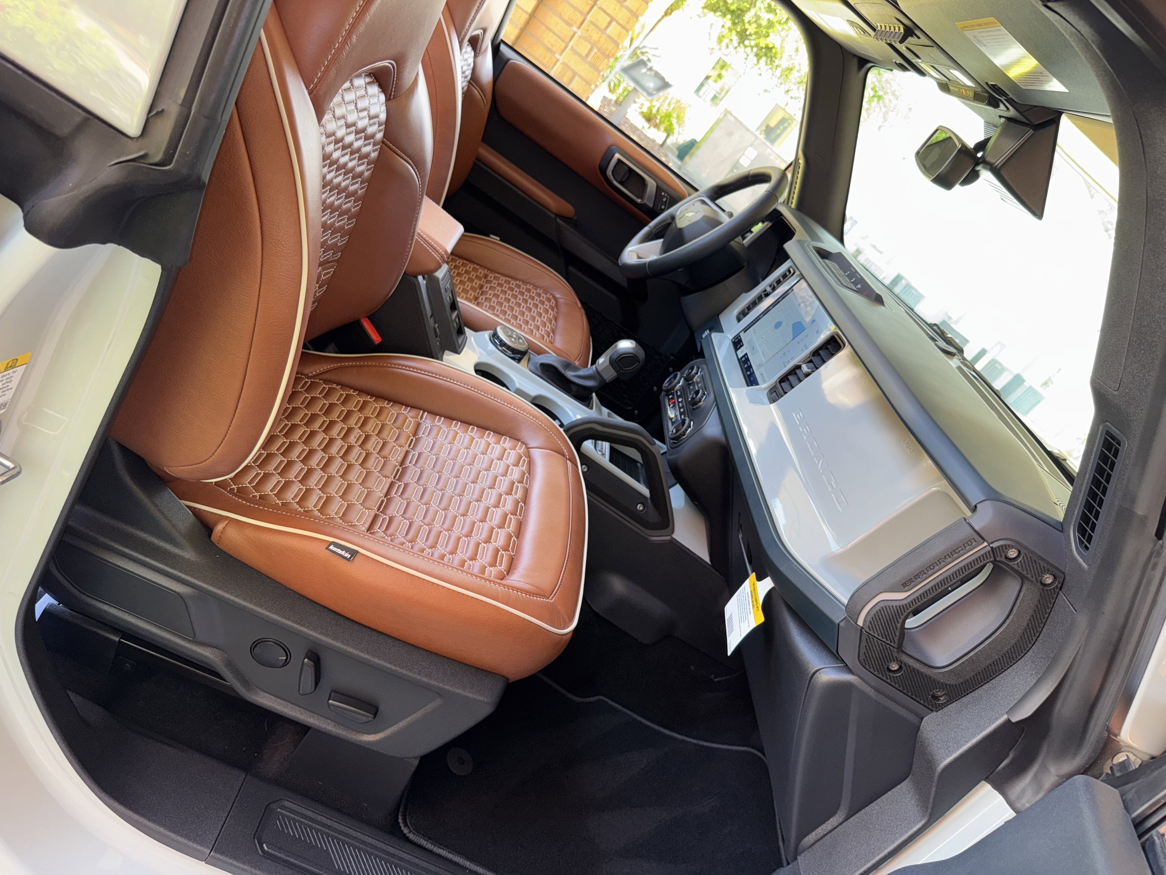 2024 Ford Bronco Outer Banks V6 Luxury Package Custom Lifted