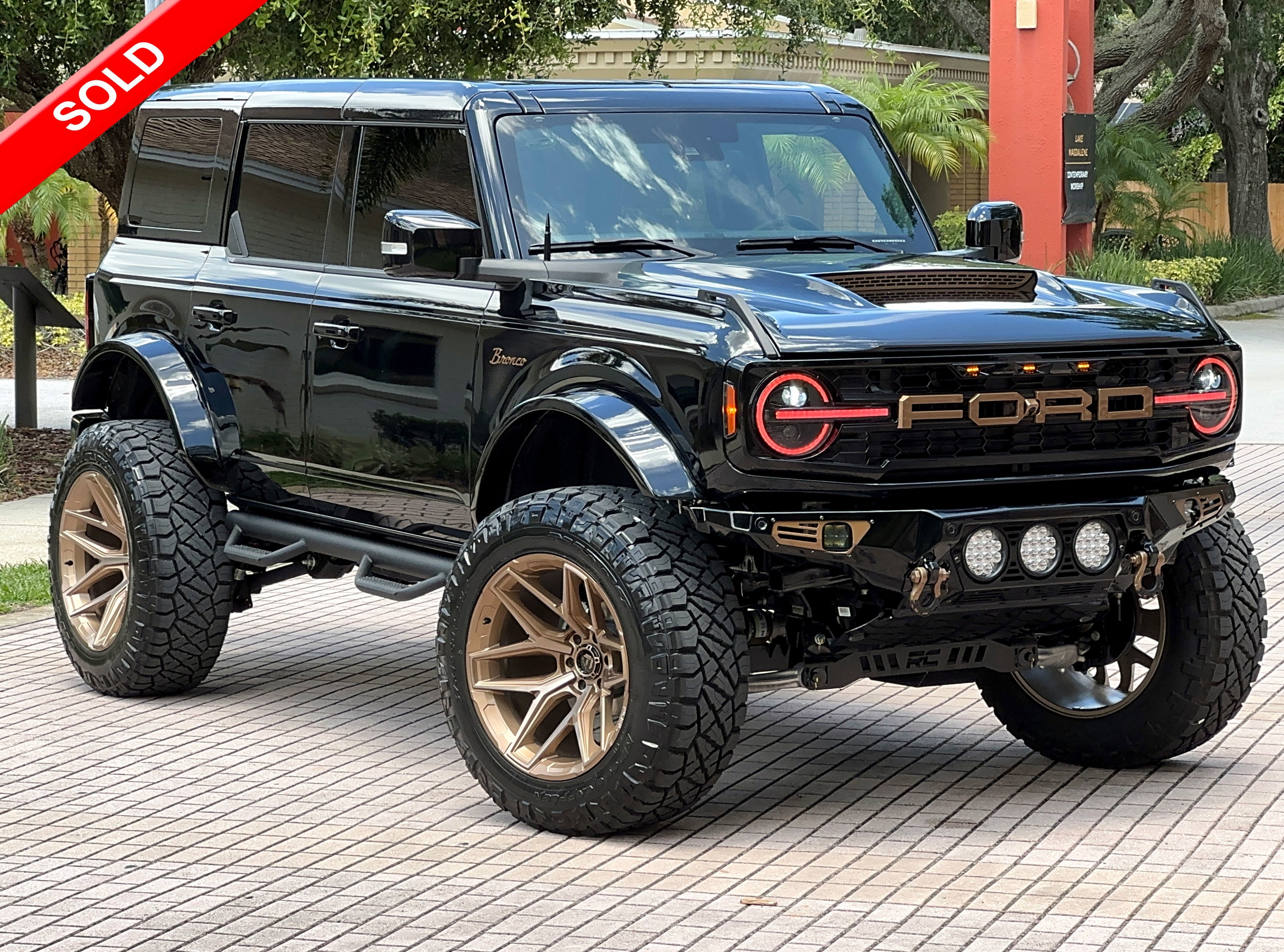 2025 Ford Bronco Custom Lifted Outer Banks V6 Luxury Package Hard Top