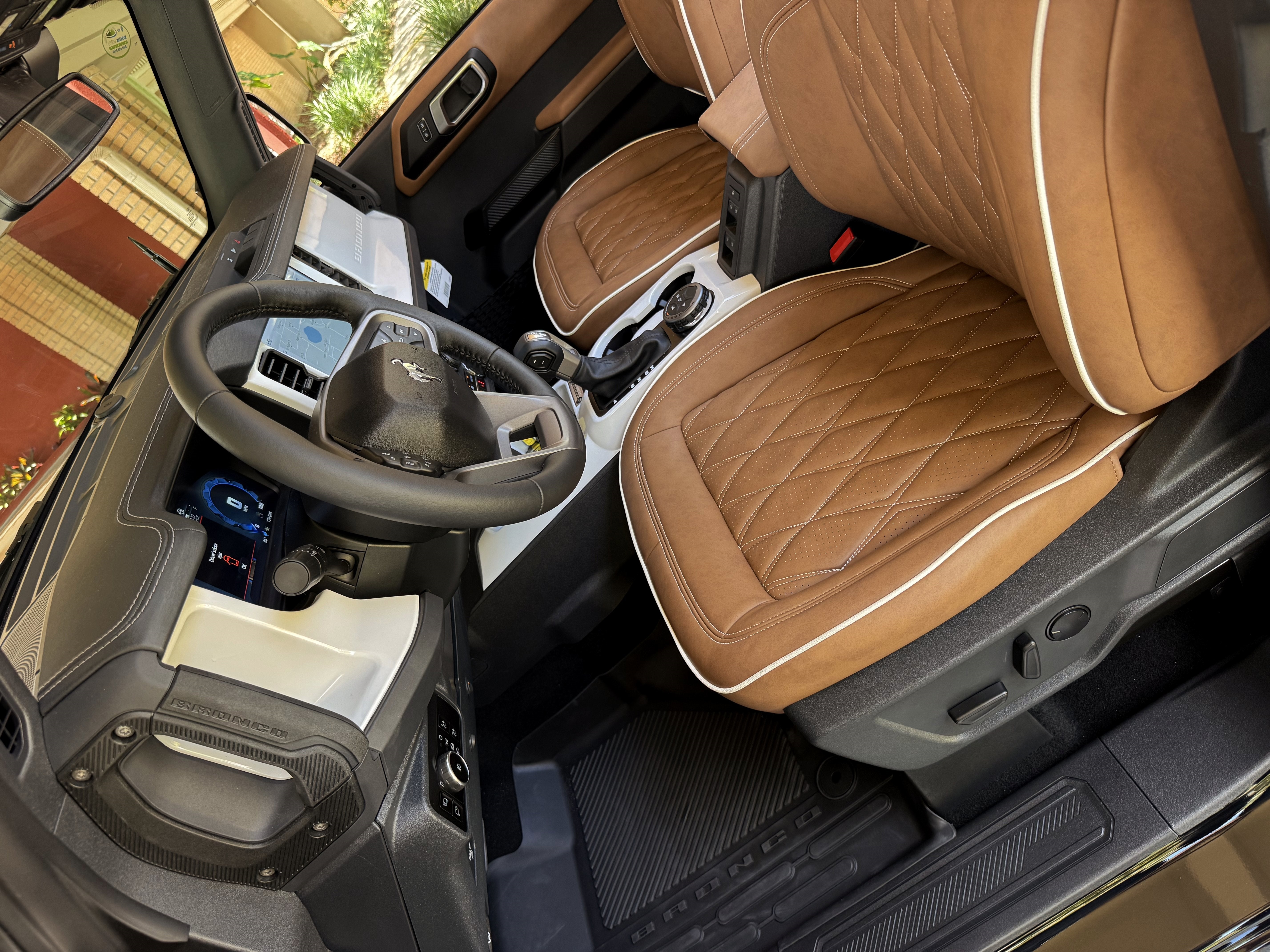 2025 Ford Bronco Custom Lifted Outer Banks V6 Luxury Package Hard Top