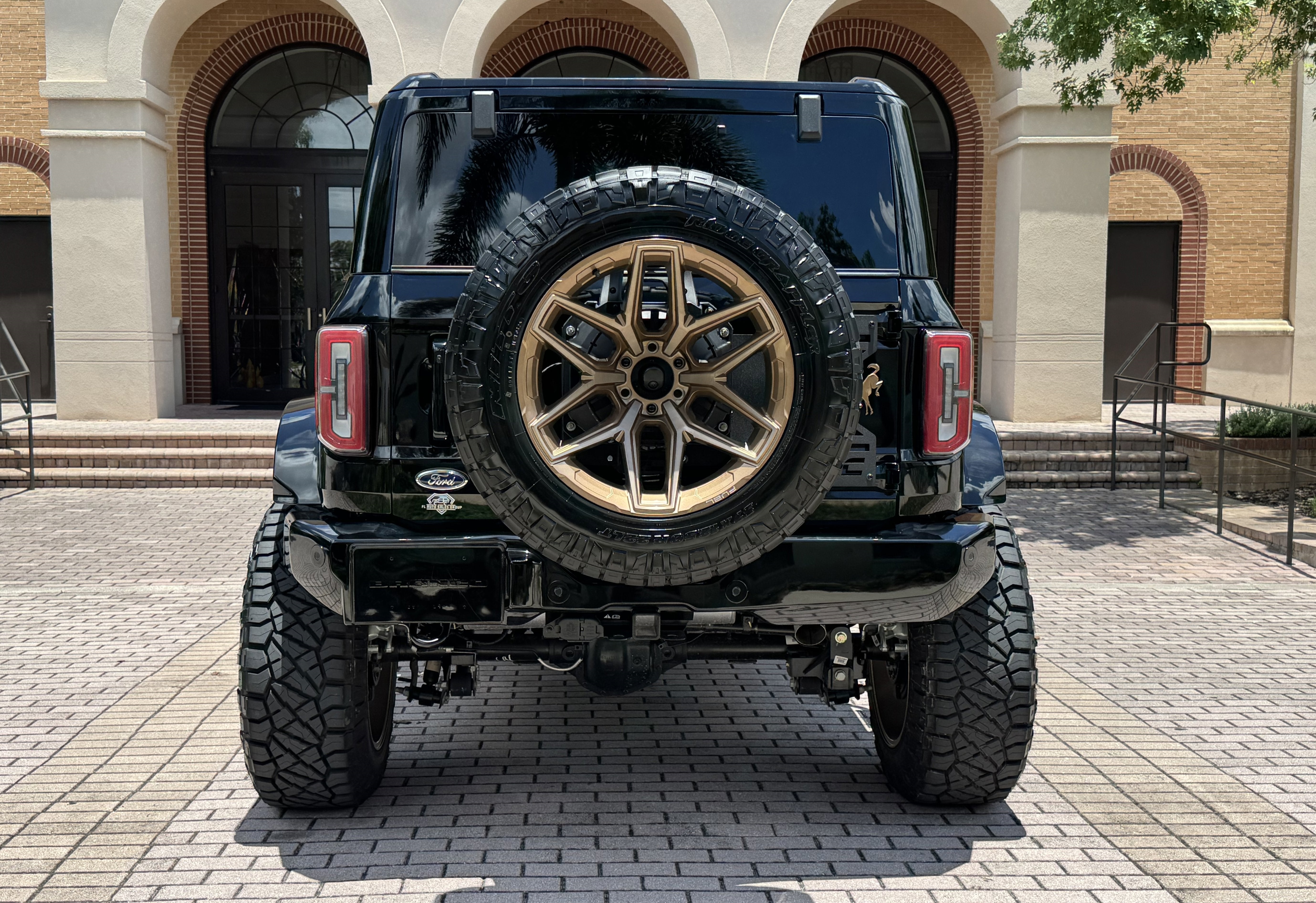 2025 Ford Bronco Custom Lifted Outer Banks V6 Luxury Package Hard Top