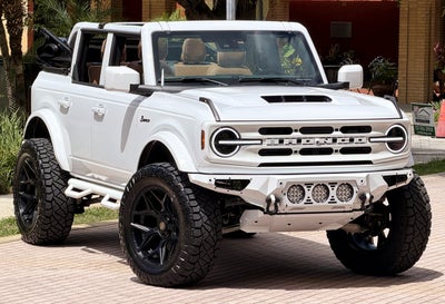 2026 Ford Bronco Outer Banks V6 Luxury Package Custom Lifted