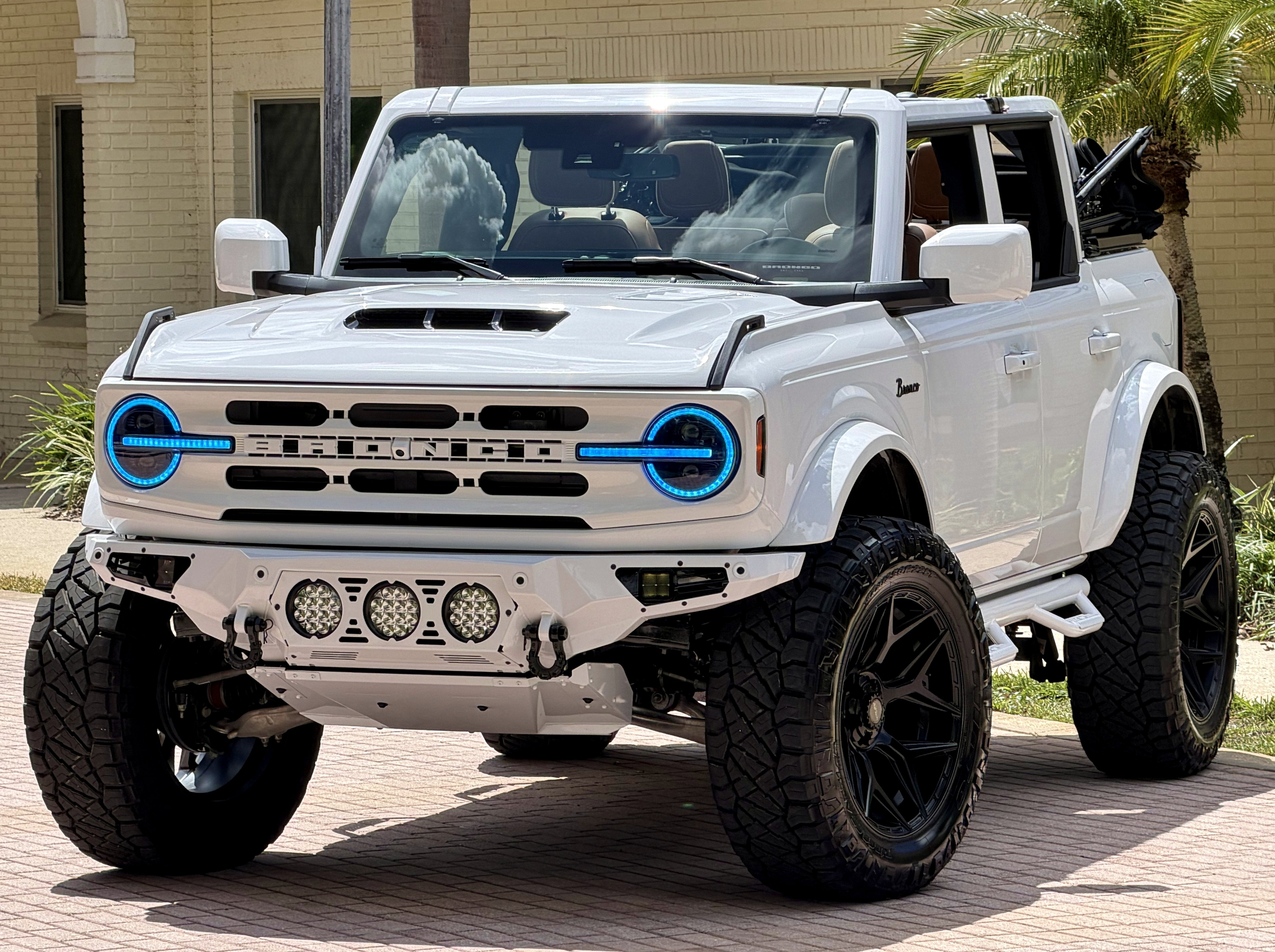 2026 Ford Bronco Outer Banks V6 Luxury Package Custom Lifted
