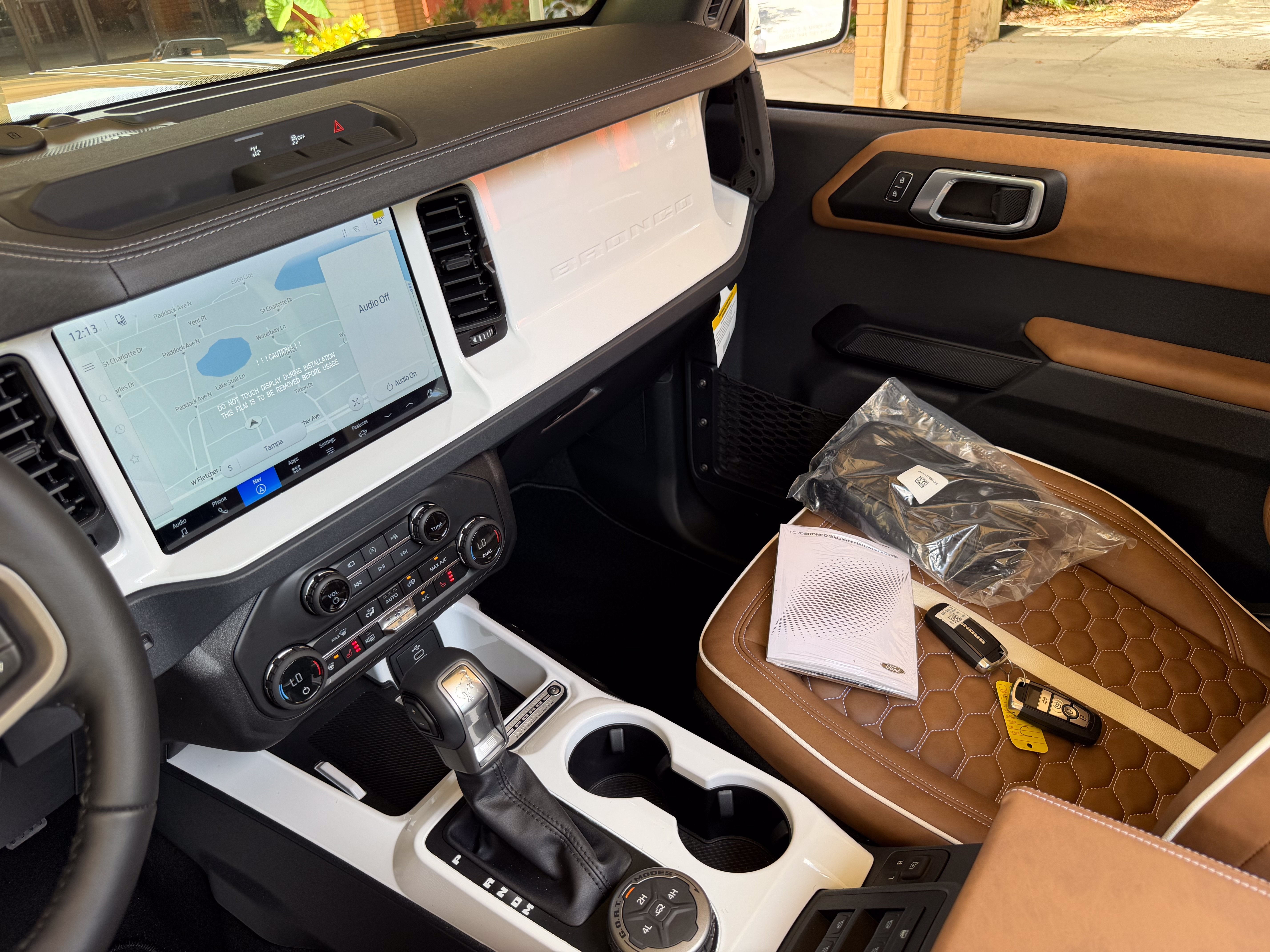 2026 Ford Bronco Outer Banks V6 Luxury Package Custom Lifted
