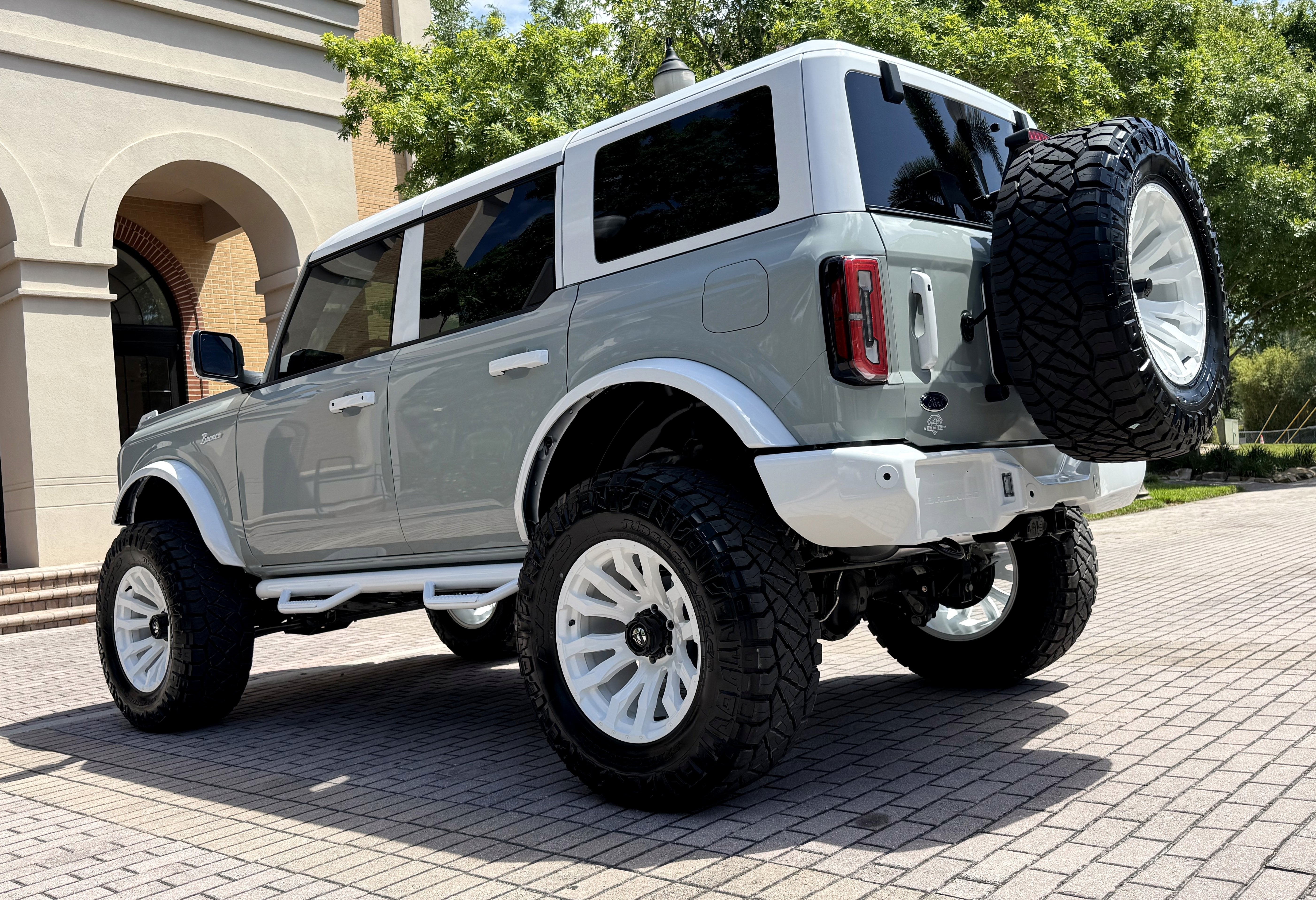 2024 Ford Bronco Outer Banks V6 Luxury Package Retro Hard Top Custom Lifted Vintage