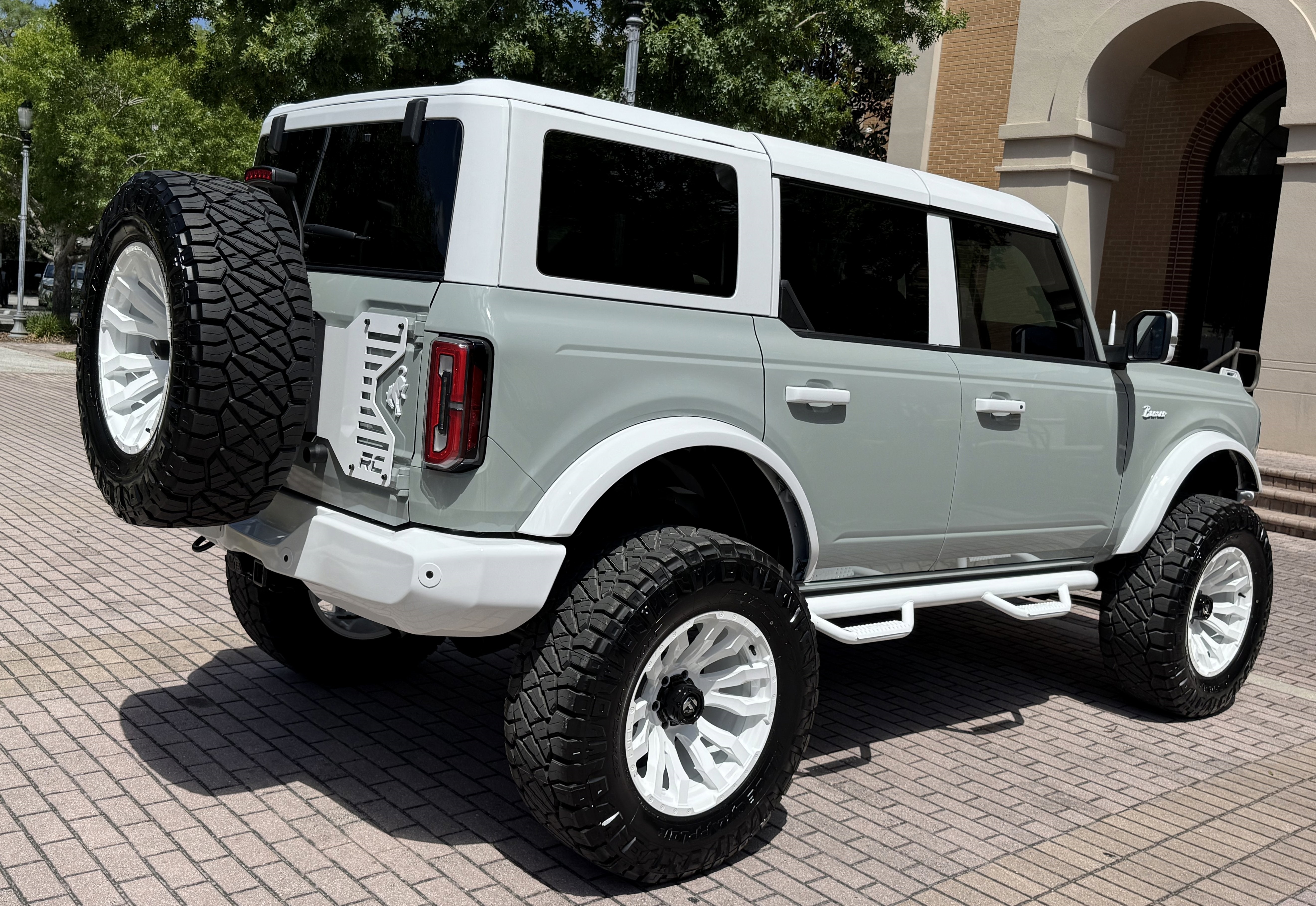 2024 Ford Bronco Outer Banks V6 Luxury Package Retro Hard Top Custom Lifted Vintage