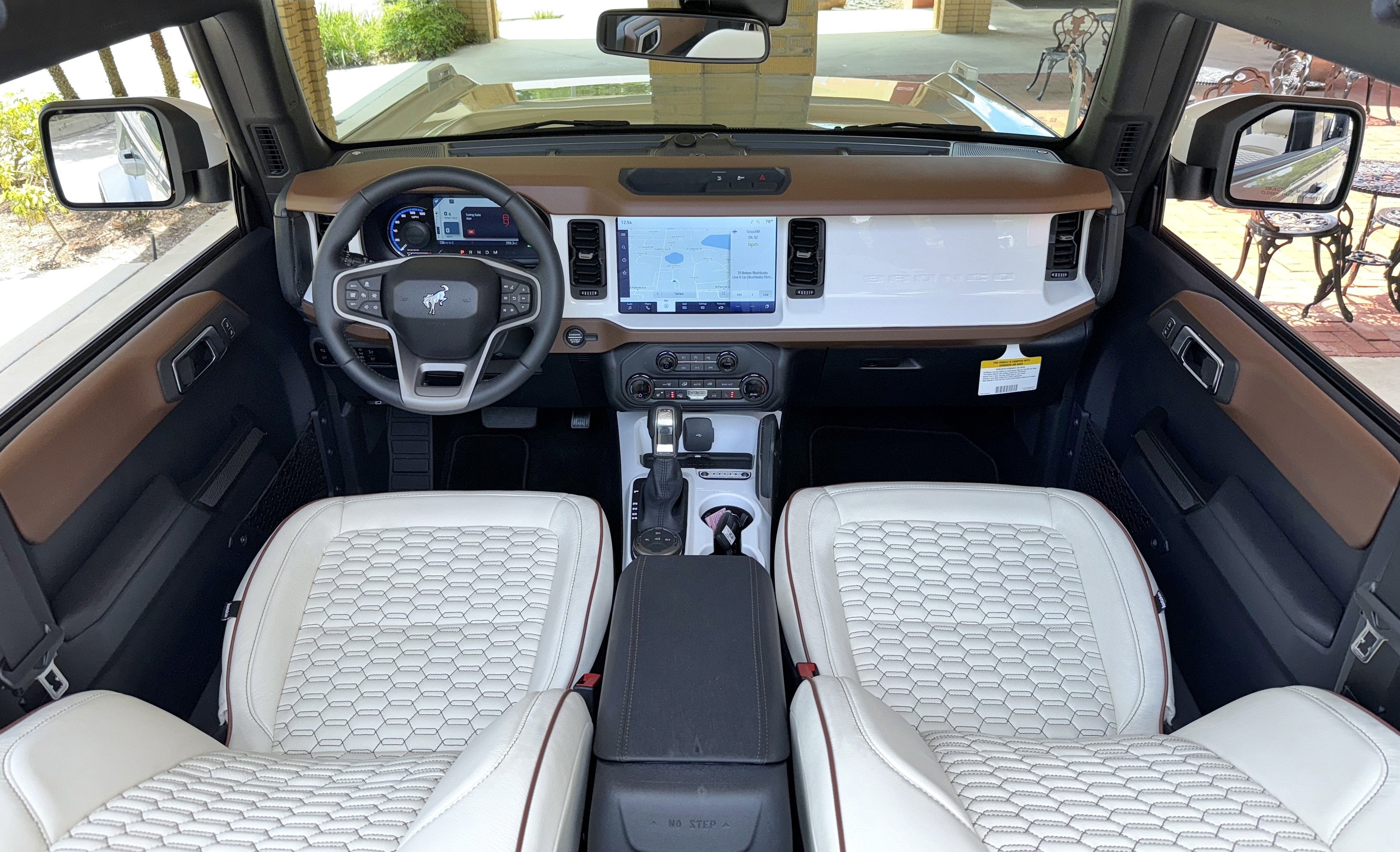 2024 Ford Bronco Outer Banks V6 Luxury Package Retro Hard Top Custom Lifted Vintage