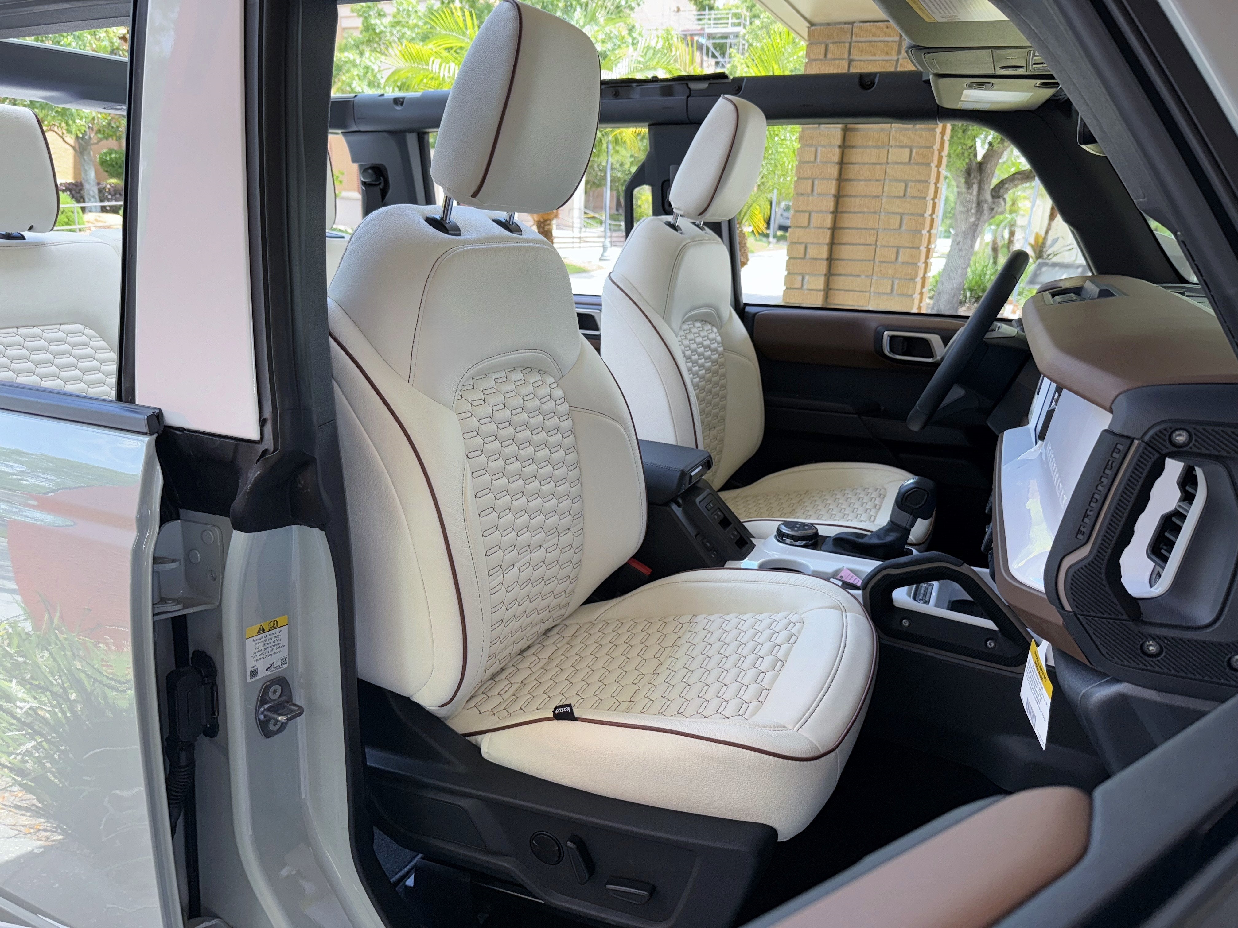 2024 Ford Bronco Outer Banks V6 Luxury Package Retro Hard Top Custom Lifted Vintage