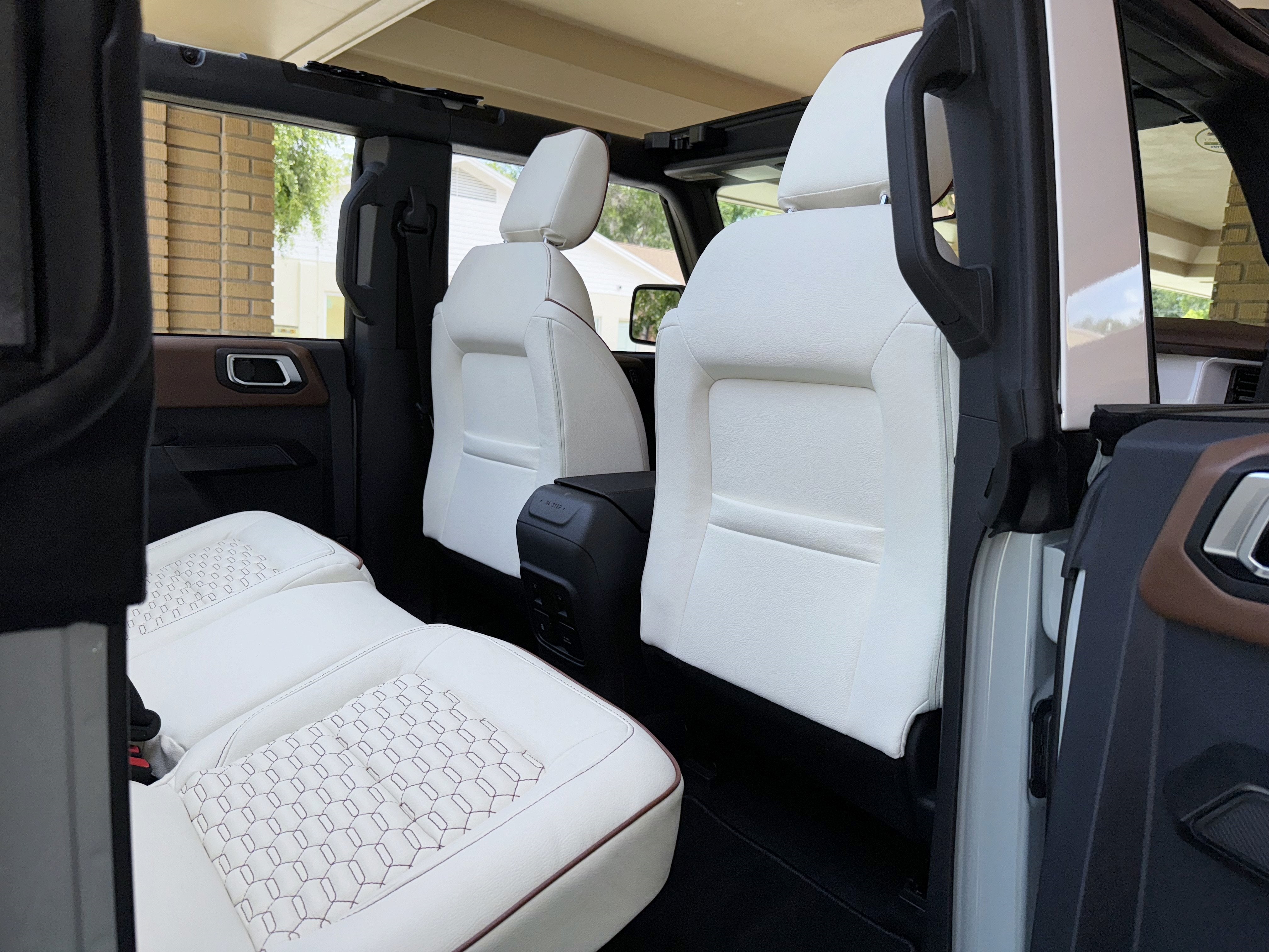 2024 Ford Bronco Outer Banks V6 Luxury Package Retro Hard Top Custom Lifted Vintage