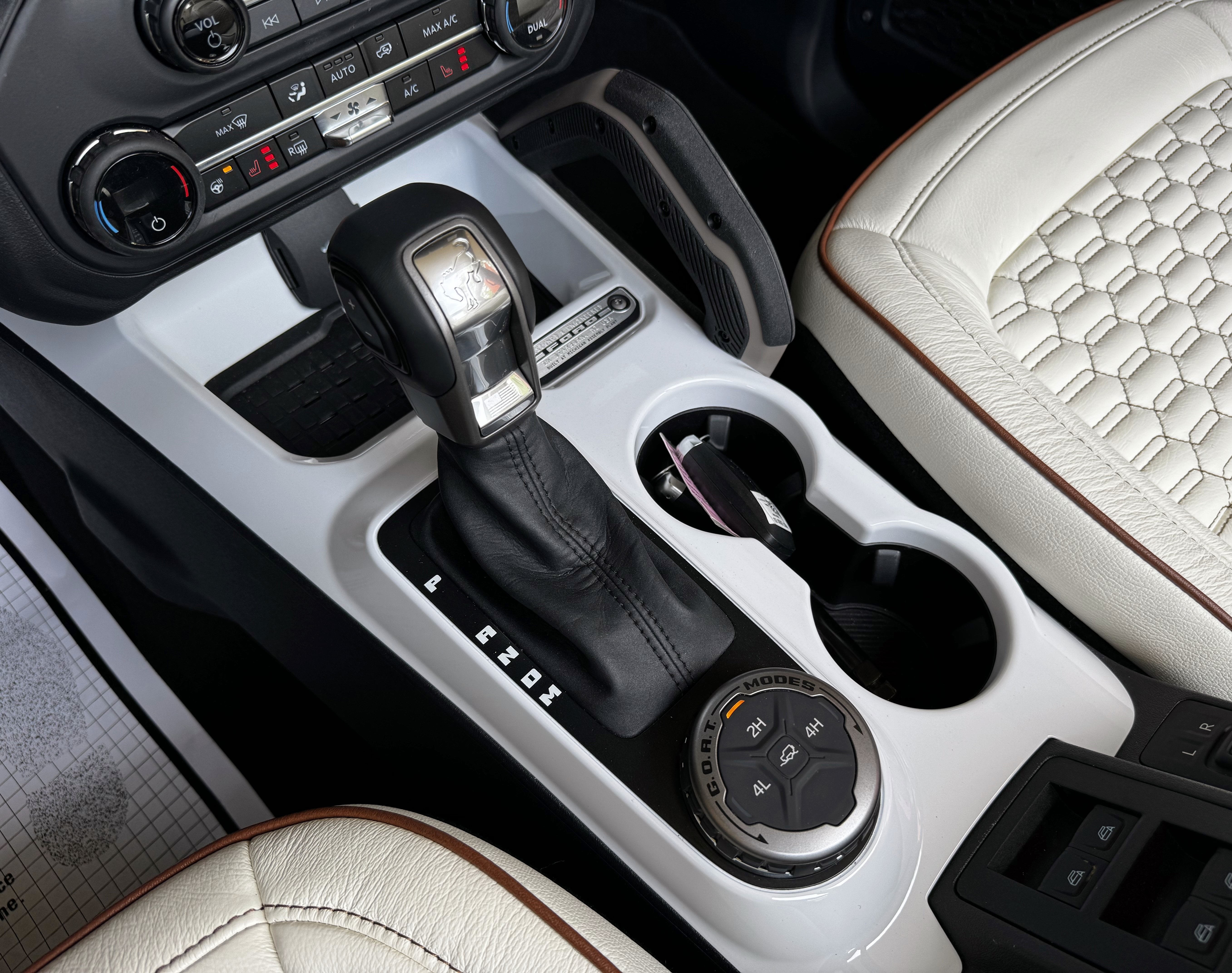 2024 Ford Bronco Outer Banks V6 Luxury Package Retro Hard Top Custom Lifted Vintage