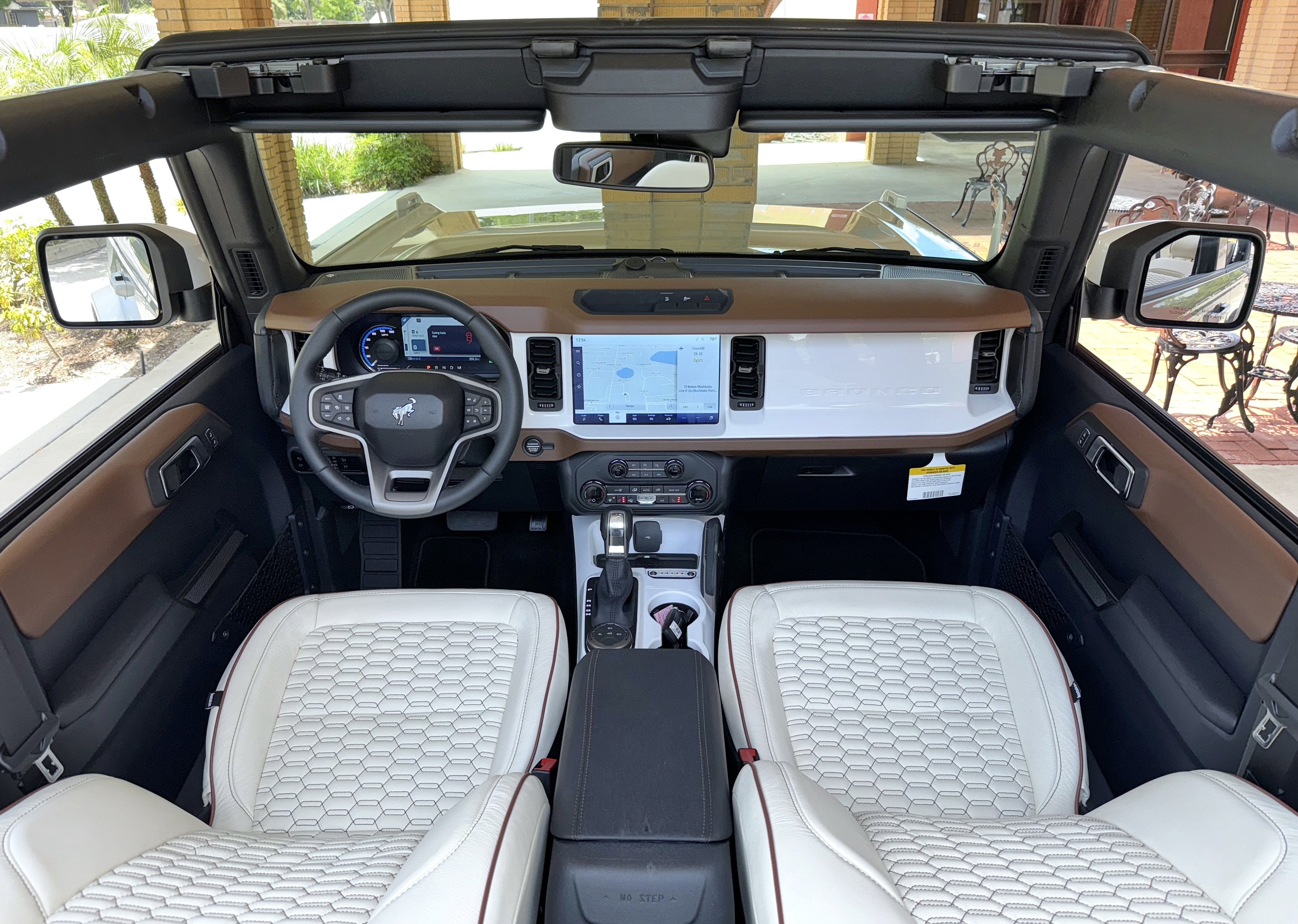 2024 Ford Bronco Outer Banks V6 Luxury Package Retro Hard Top Custom Lifted Vintage