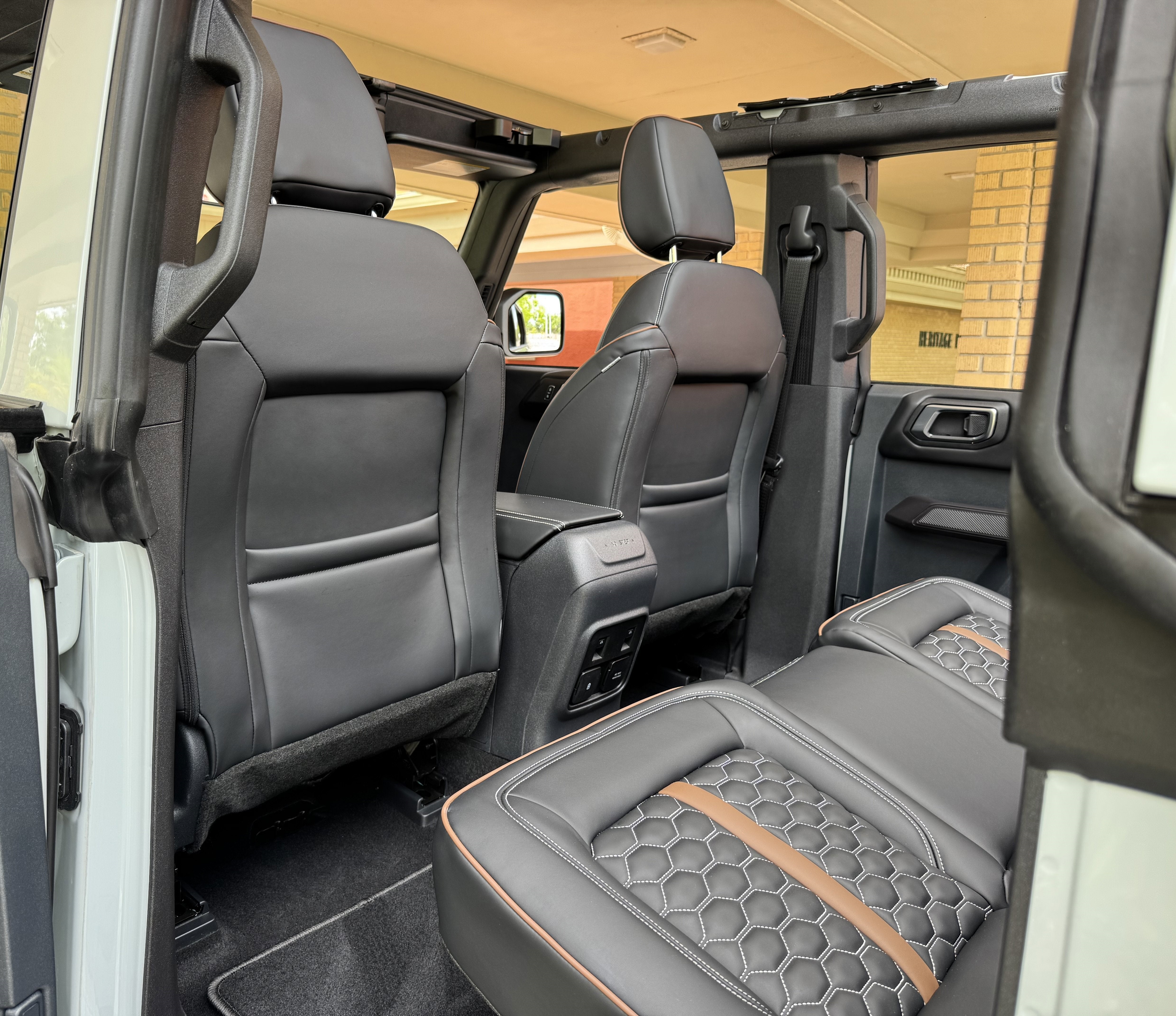 2024 Ford Bronco Outer Banks V6 Luxury Package Hard Top Custom Lifted