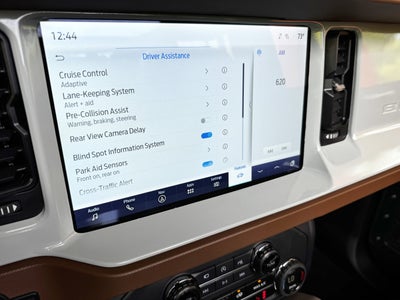 2024 Ford Bronco Outer Banks V6 Luxury Package Hard Top Custom Lifted