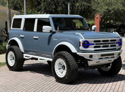 2024 Ford Bronco Outer Banks Retro Hard Top V6 Luxury Package