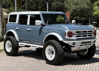 2024 Ford Bronco Outer Banks Retro Hard Top V6 Luxury Package