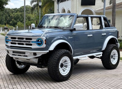 2024 Ford Bronco Outer Banks Retro Hard Top V6 Luxury Package