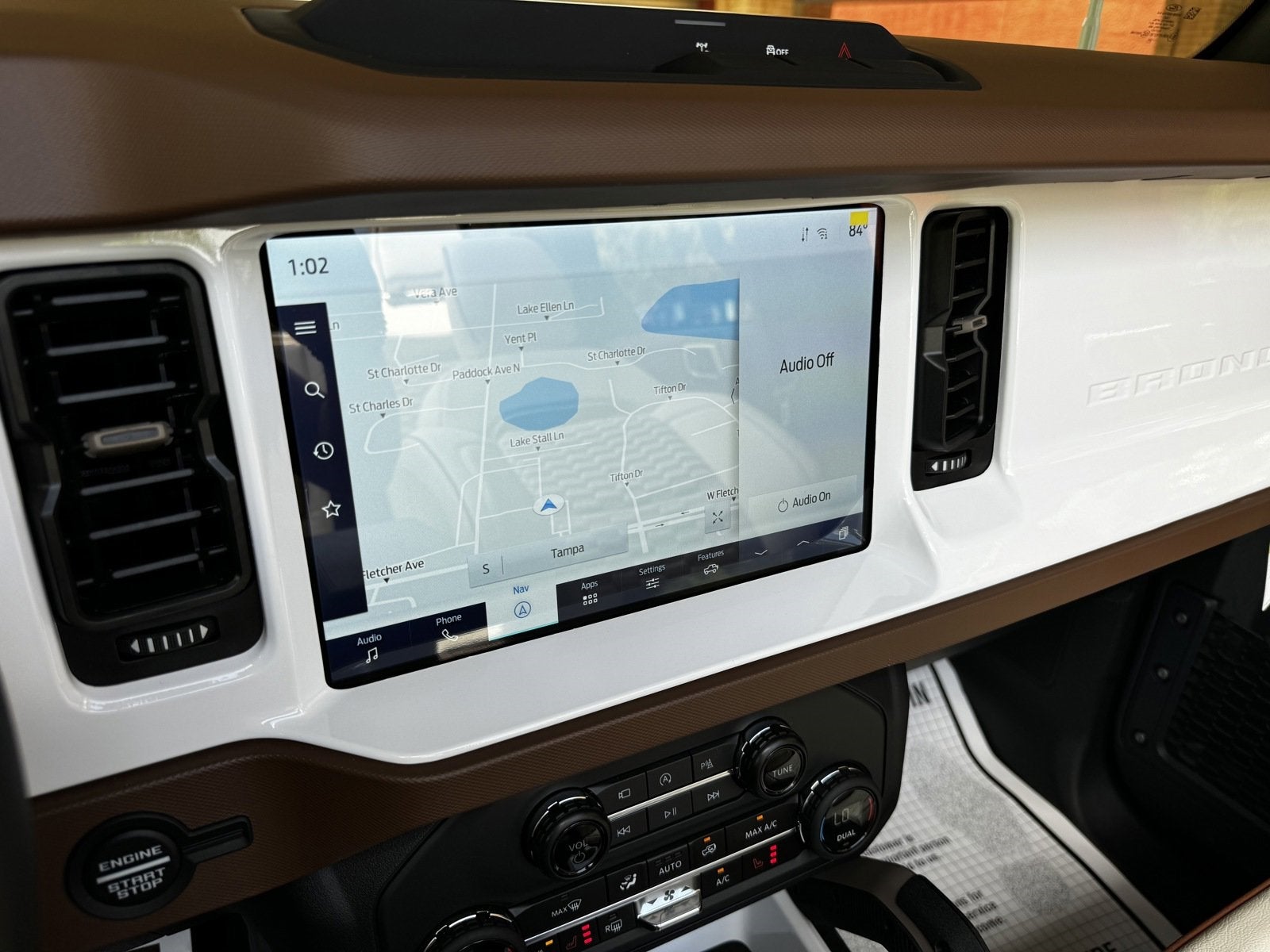 2024 Ford Bronco Outer Banks Retro Hard Top V6 Luxury Package