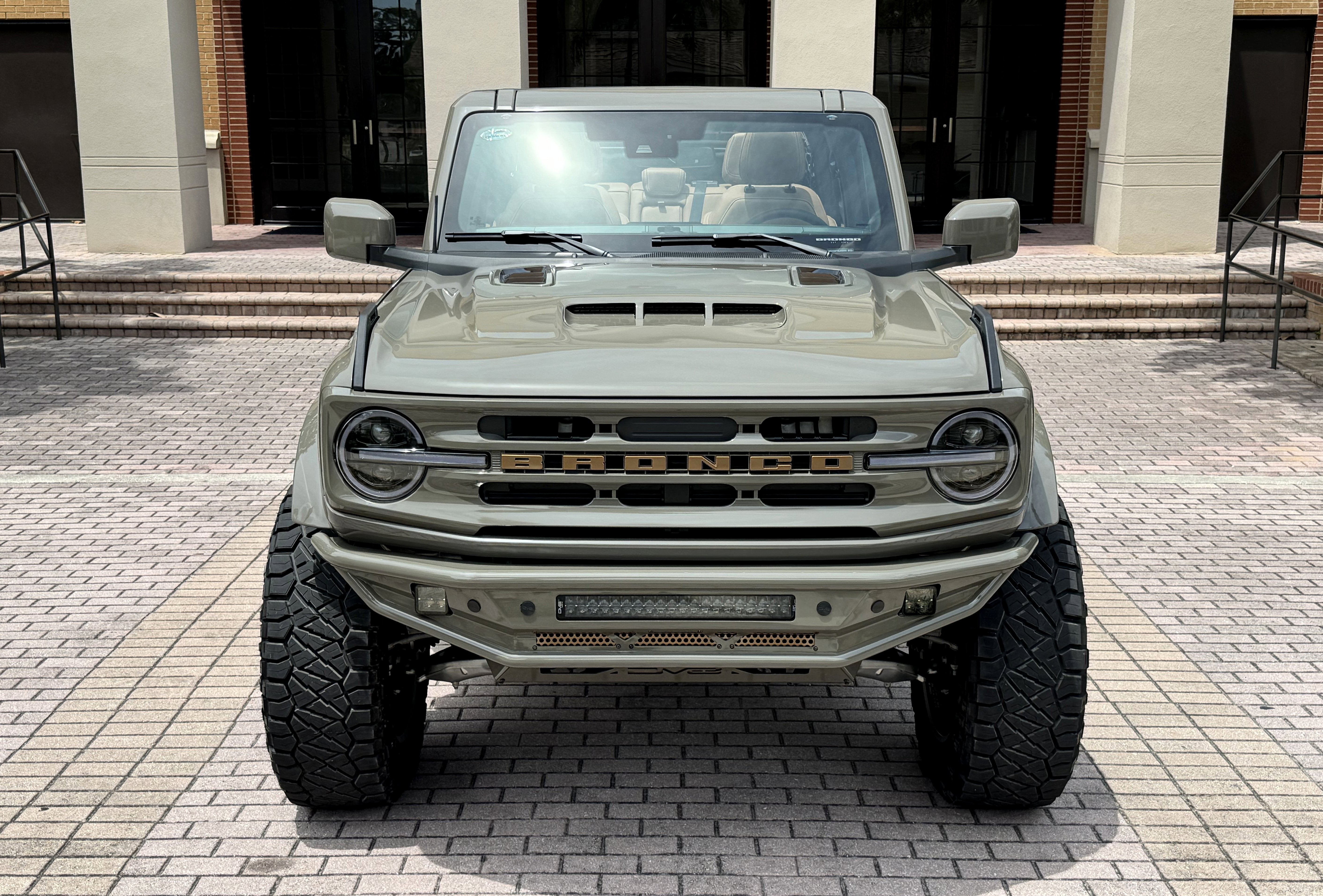 2025 Ford Bronco Outer Banks V6 Custom Lifted