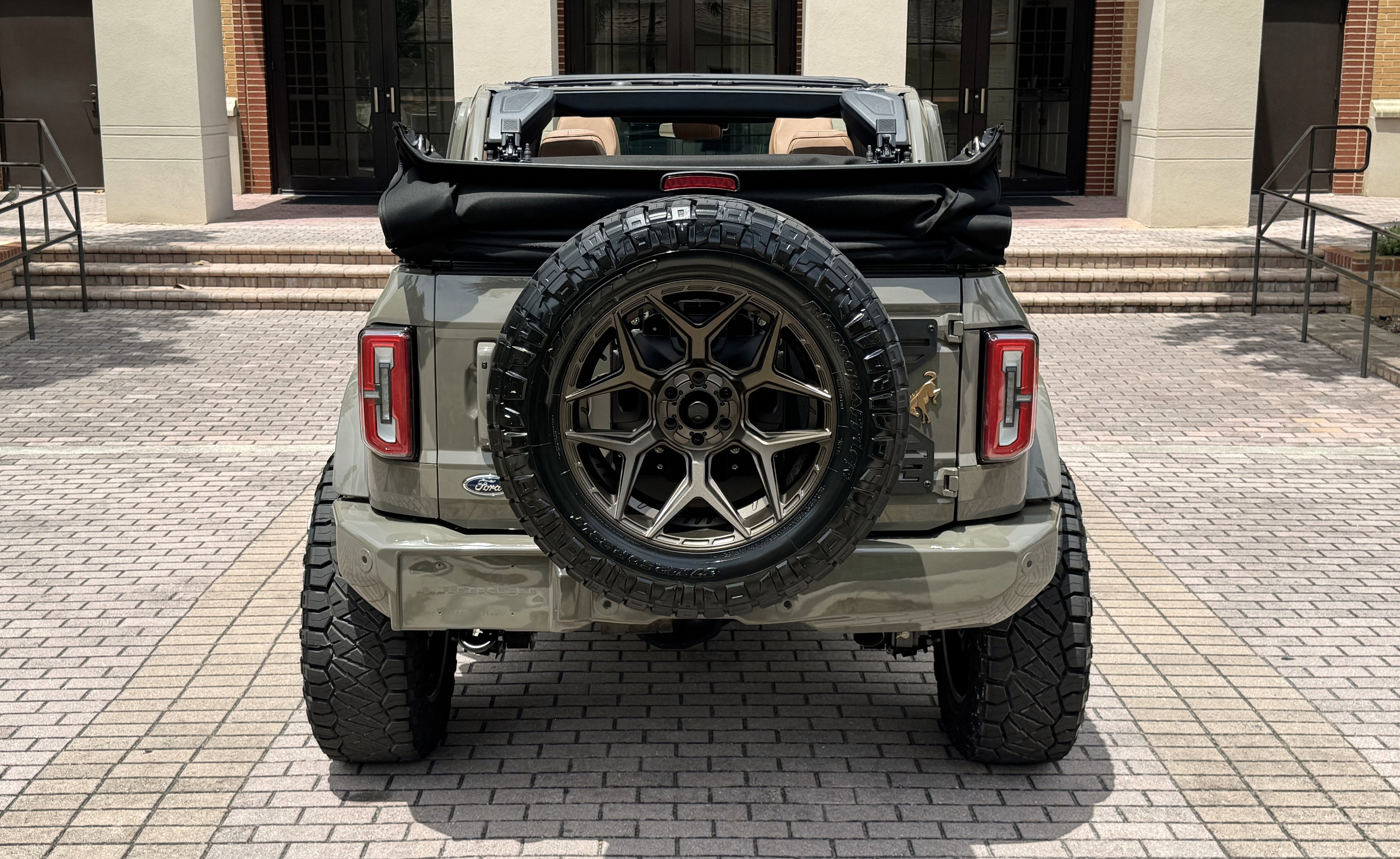 2025 Ford Bronco Outer Banks V6 Custom Lifted