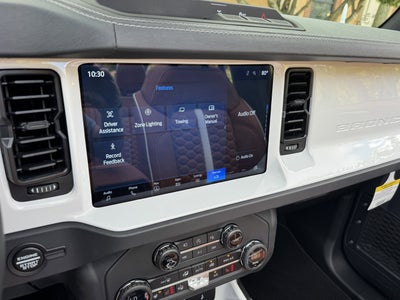 2025 Ford Bronco Outer Banks V6 Luxury Package Custom Lifted