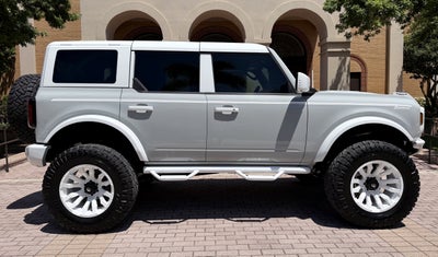 2026 Ford Bronco V6 Retro Outer Banks Luxury Pkg Custom Lifted