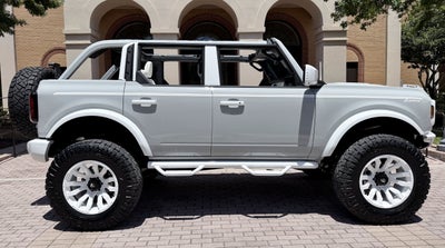 2026 Ford Bronco V6 Retro Outer Banks Luxury Pkg Custom Lifted