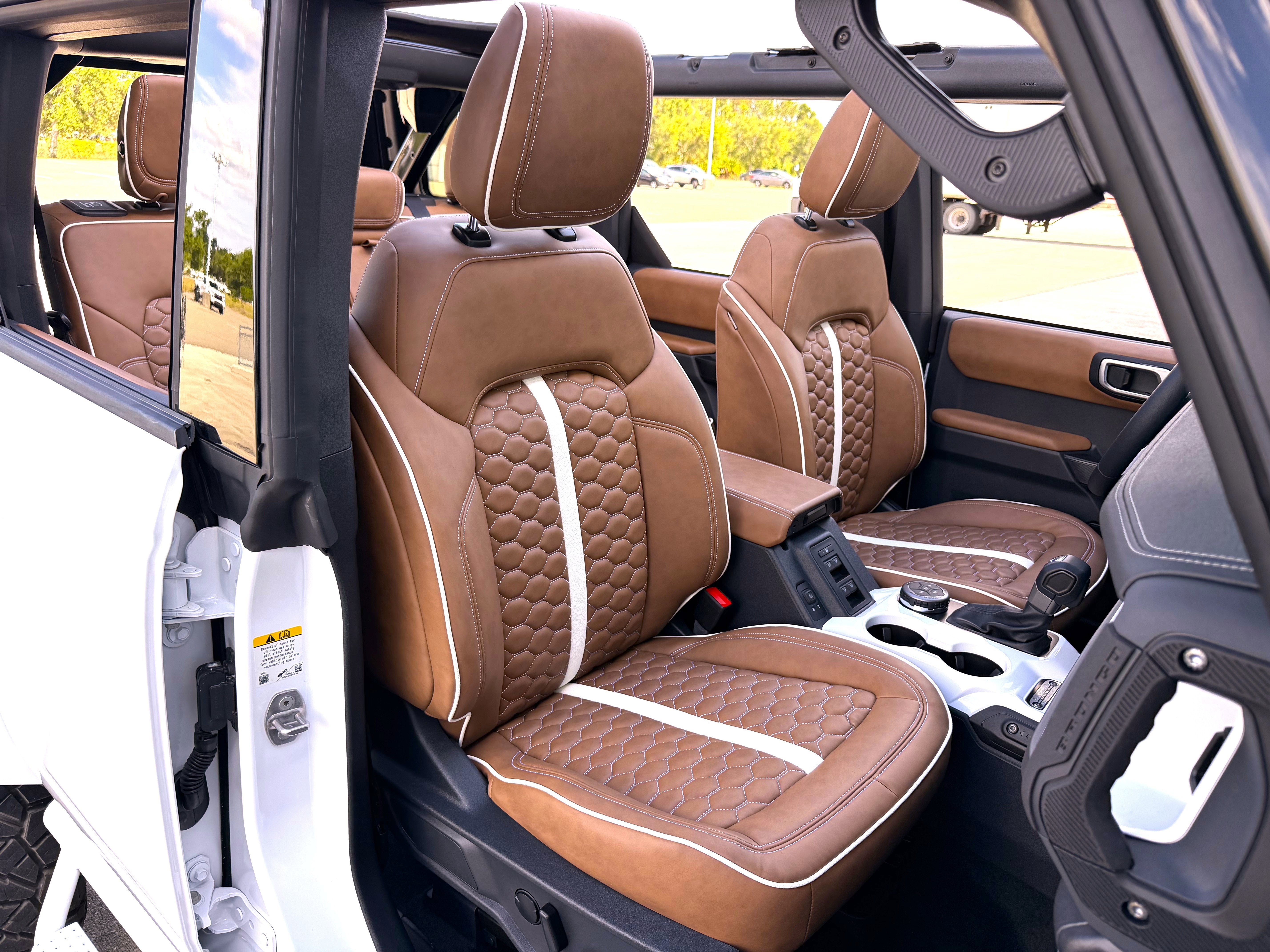 2026 Ford Bronco V6 Outer Banks Black Appearance Package Luxury Package